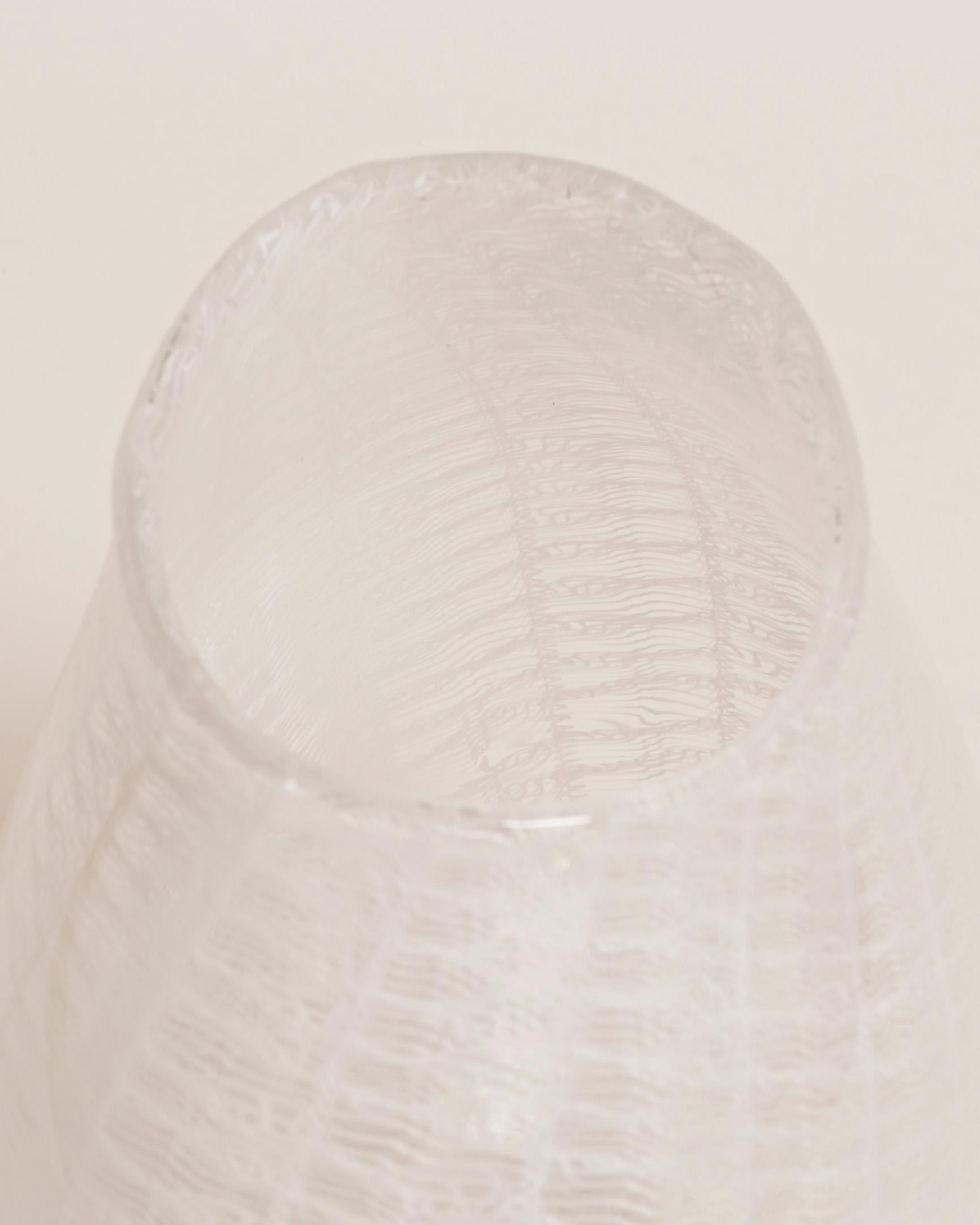 Archimede Seguso 
 'Merletto' Vase, c. 1980
Execution: Blown glass, white.
H : 23.5 cm (9.6