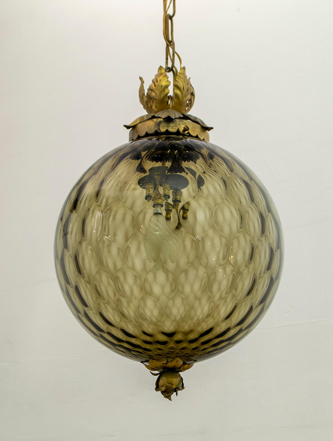 Archimede Seguso Mid-Century Modern Murano Blown Amber Glass Pendant Lamp, 1945 In Good Condition In Puglia, Puglia