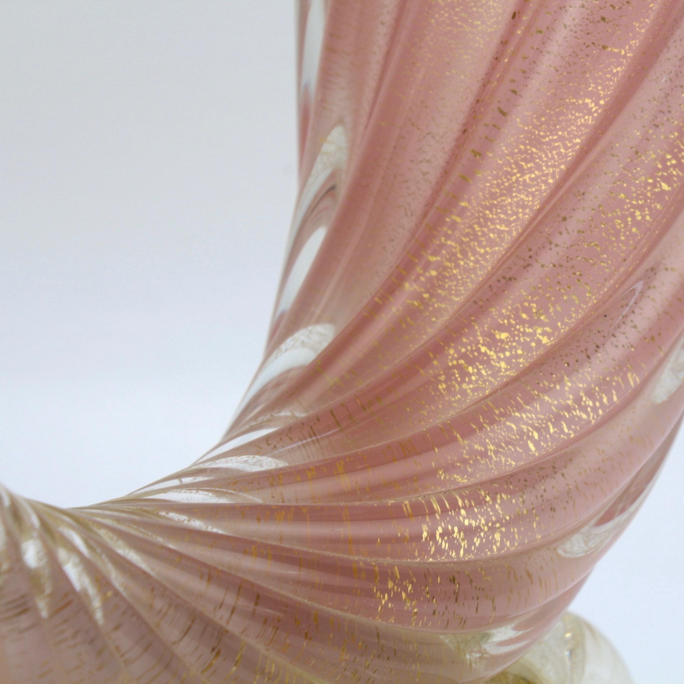 Archimede Seguso Midcentury Pink Murano Glass 'Opalino a Coste' Cornucopia Vase 8