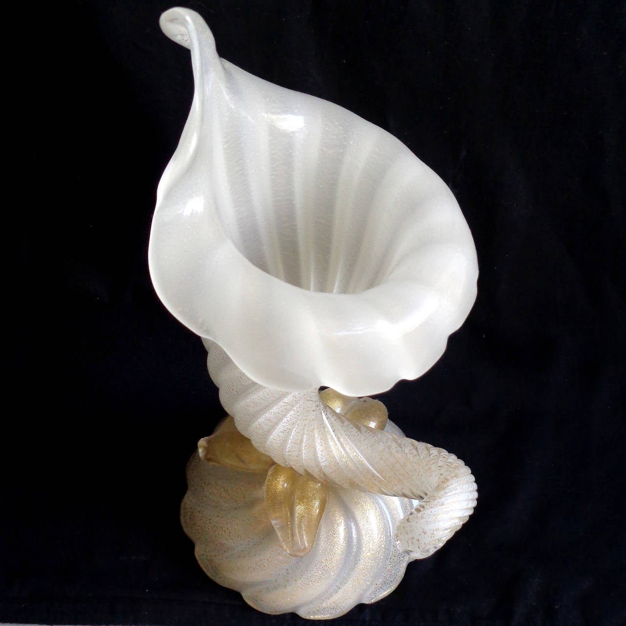 Hollywood Regency Archimede Seguso Murano 1950s Gold Flecks Opal White Italian Art Glass Vase Set