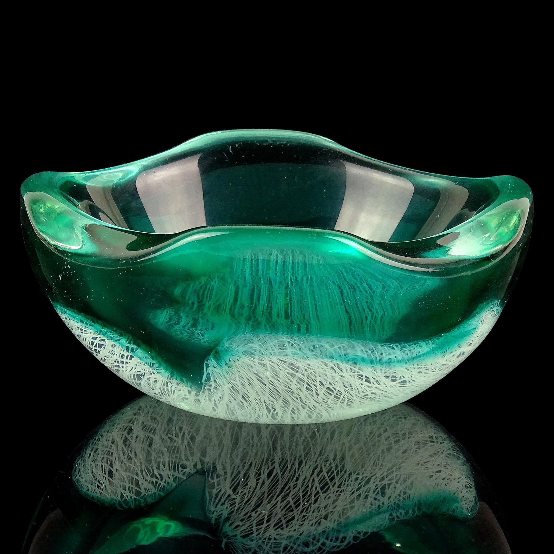 Mid-Century Modern Archimede Seguso Murano 1952 Green White Merletto Ribbons Italian Art Glass Bowl For Sale