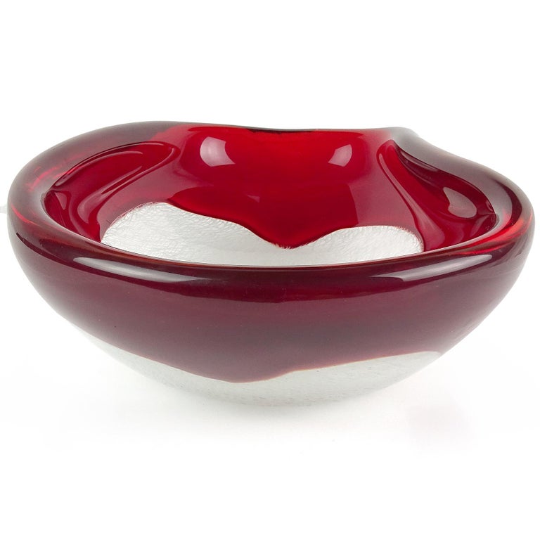 20th Century Archimede Seguso Murano 1954 Red White Merletto Ribbons Italian Art Glass Bowl For Sale