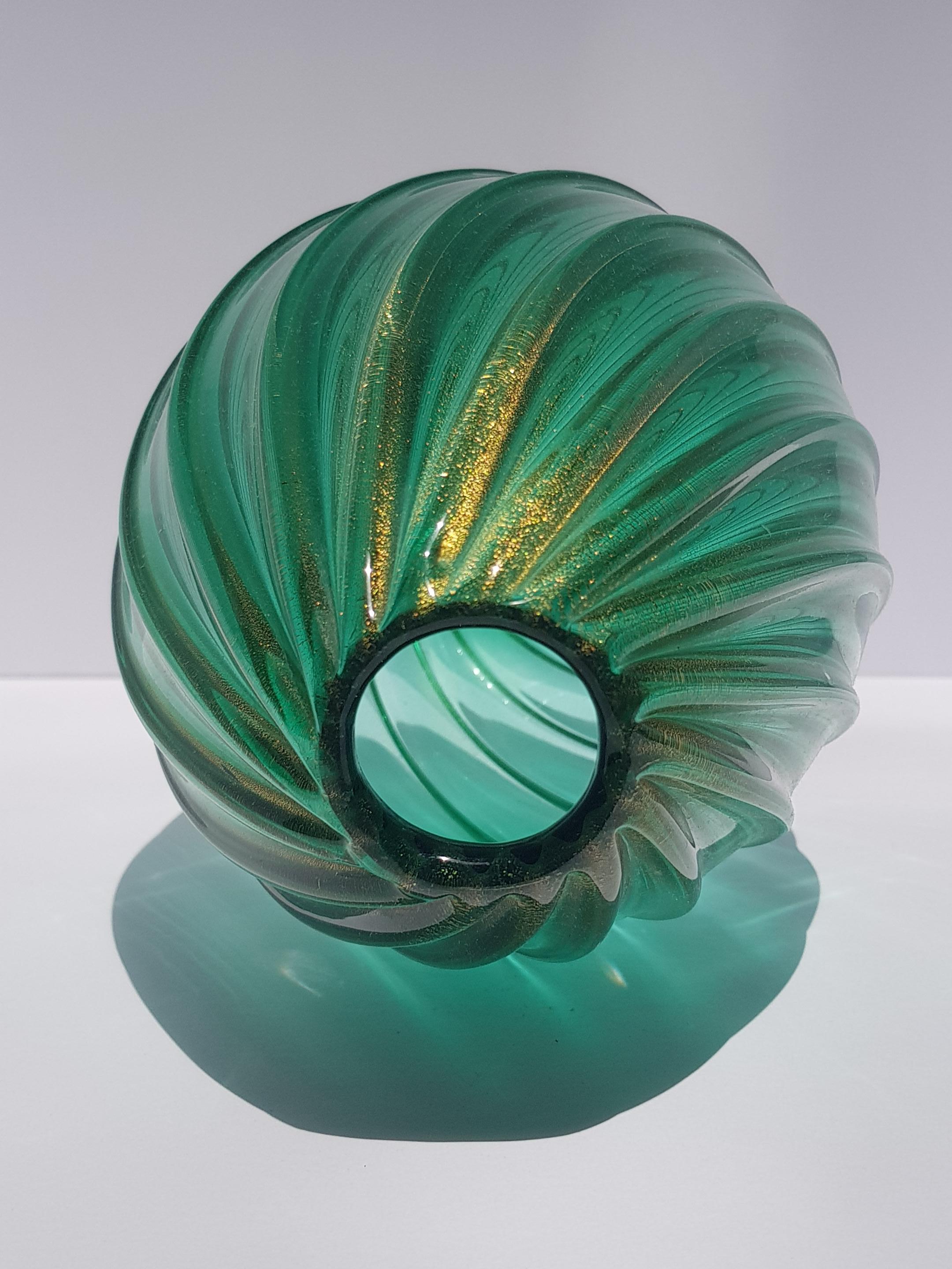 Archimede Seguso Jarrón de cristal artístico de Murano Hoja de oro Aventurina Vidrio veneciano Verde Italiano en venta
