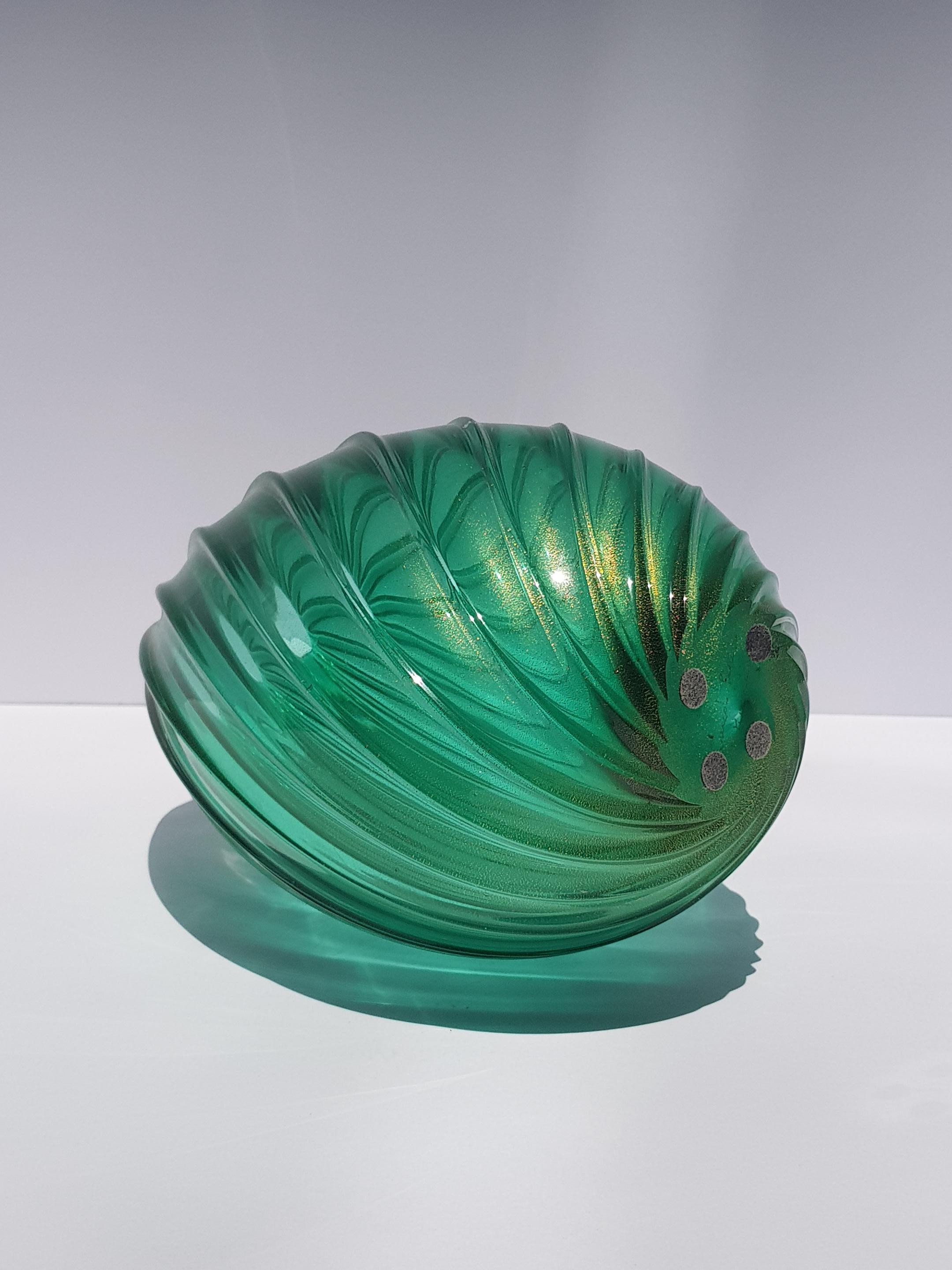 Archimede Seguso Jarrón de cristal artístico de Murano Hoja de oro Aventurina Vidrio veneciano Verde siglo XX en venta