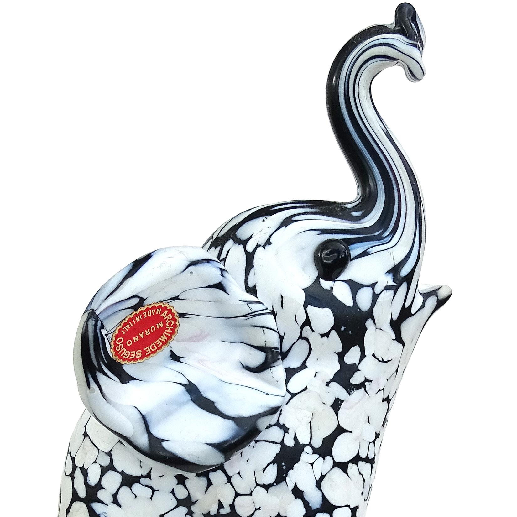 Hand-Crafted Archimede Seguso Murano Black White Italian Art Glass Elephant Figure Sculpture