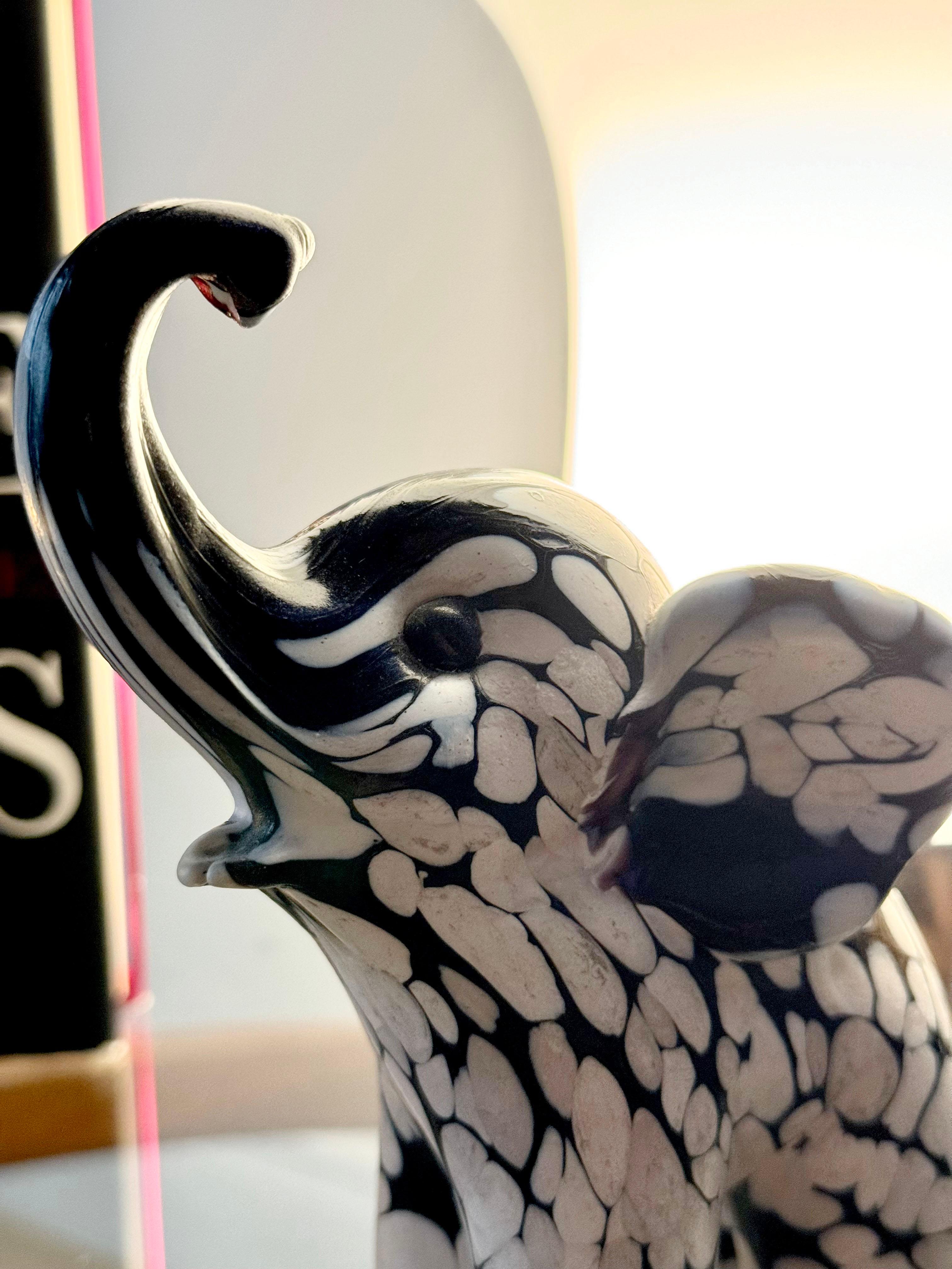 Archimede Seguso Murano Black White Italy Art Glass Sculpture Elephant Figurine For Sale 8