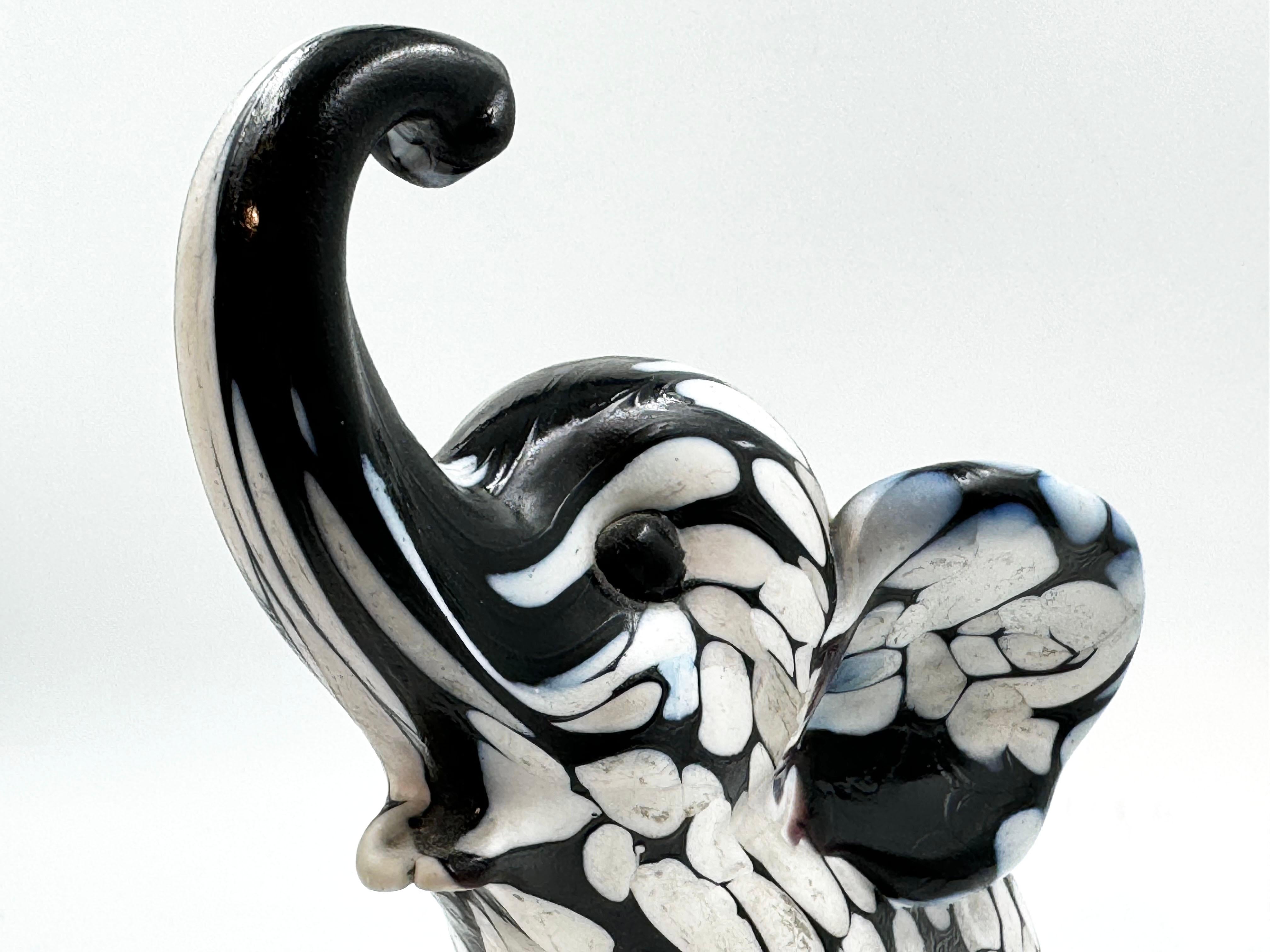 20th Century Archimede Seguso Murano Black White Italy Art Glass Sculpture Elephant Figurine For Sale