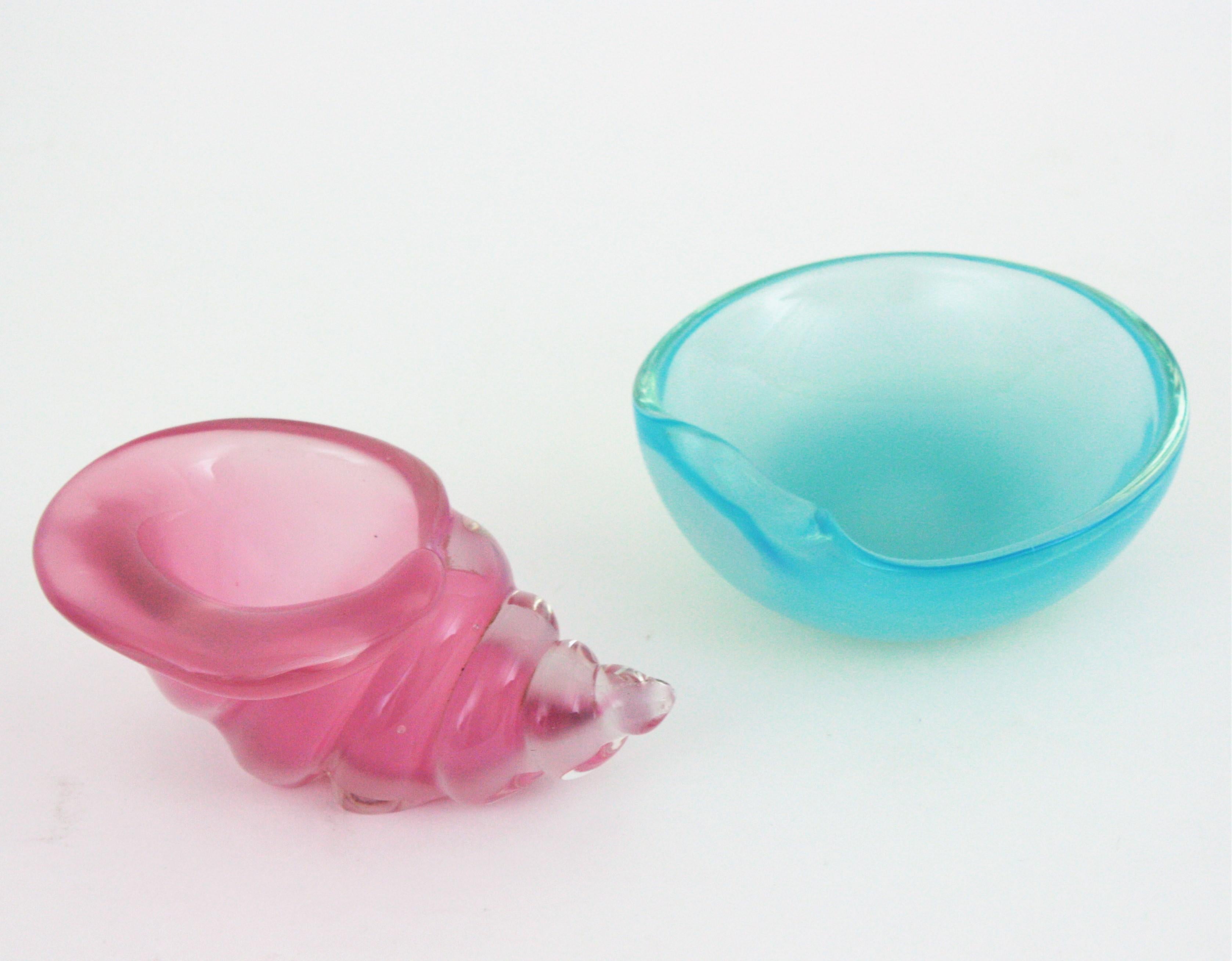 Set of Archimede Seguso Murano Blue & Pink Alabastro Glass Shell Bowls For Sale 8