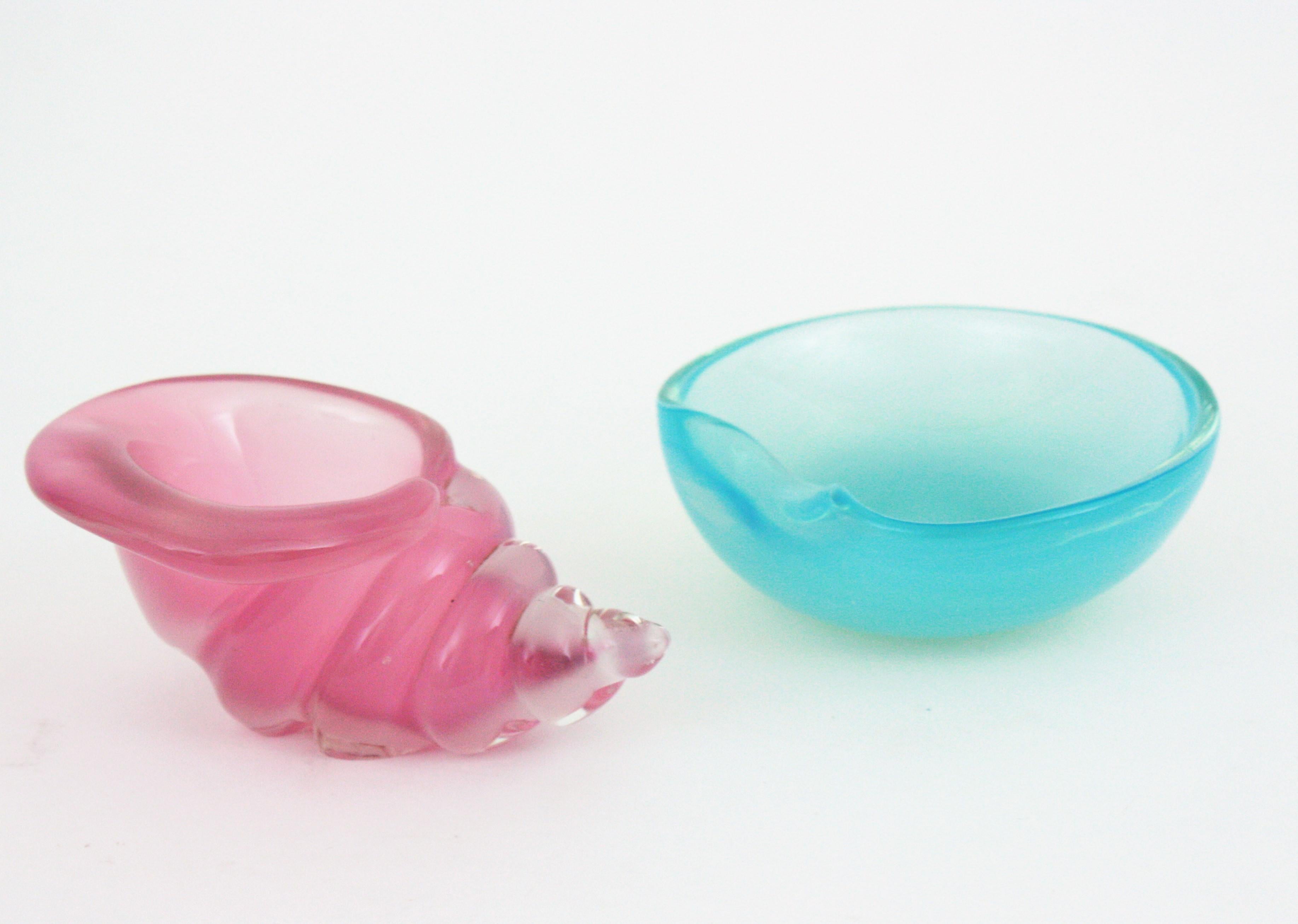 Set of Archimede Seguso Murano Blue & Pink Alabastro Glass Shell Bowls For Sale 9