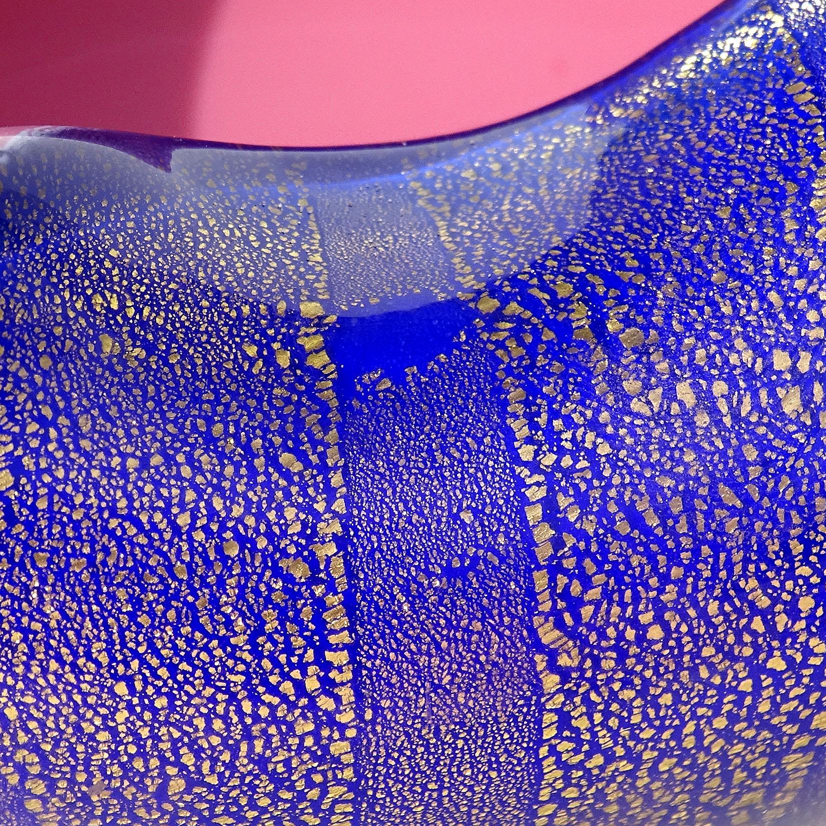 Mid-Century Modern Archimede Seguso Murano Blue Pink Gold Flecks Italian Art Glass Midcentury Bowl For Sale