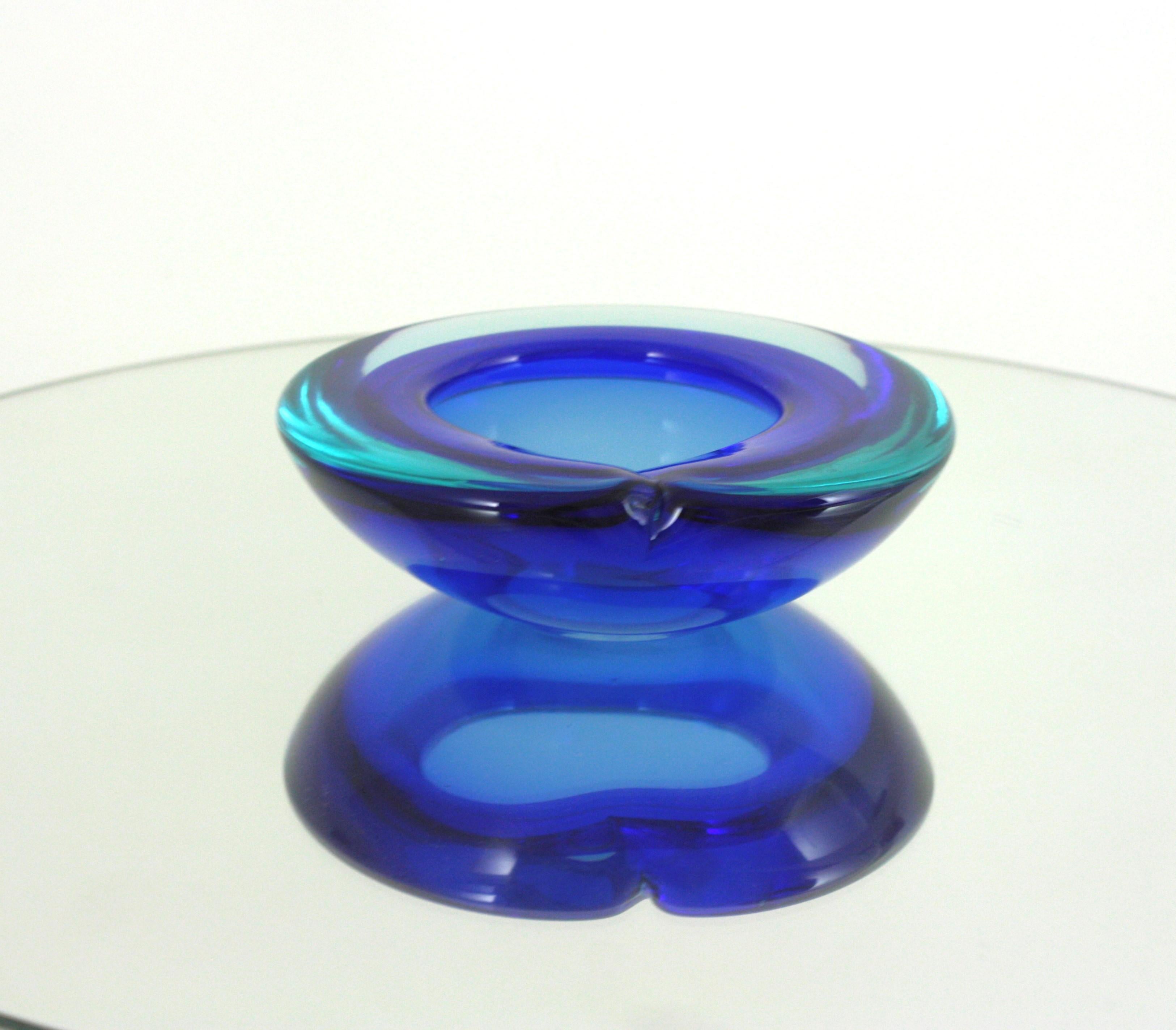 Archimede Seguso Cuenco de cristal de Murano Azul Sommerso Vidrio en venta