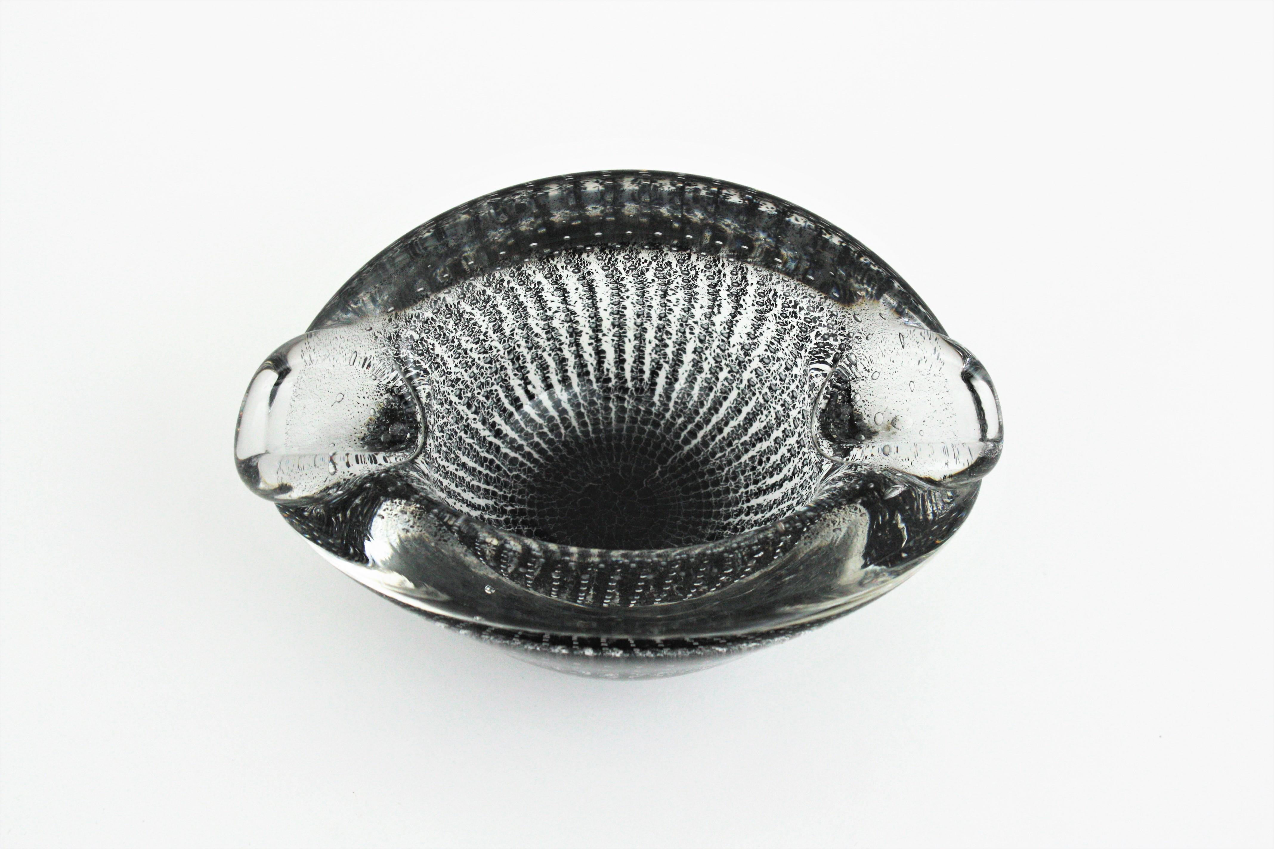 Archimede Seguso Murano Bullicante Black & Clear Art Glass Bowl or Ashtray For Sale 6