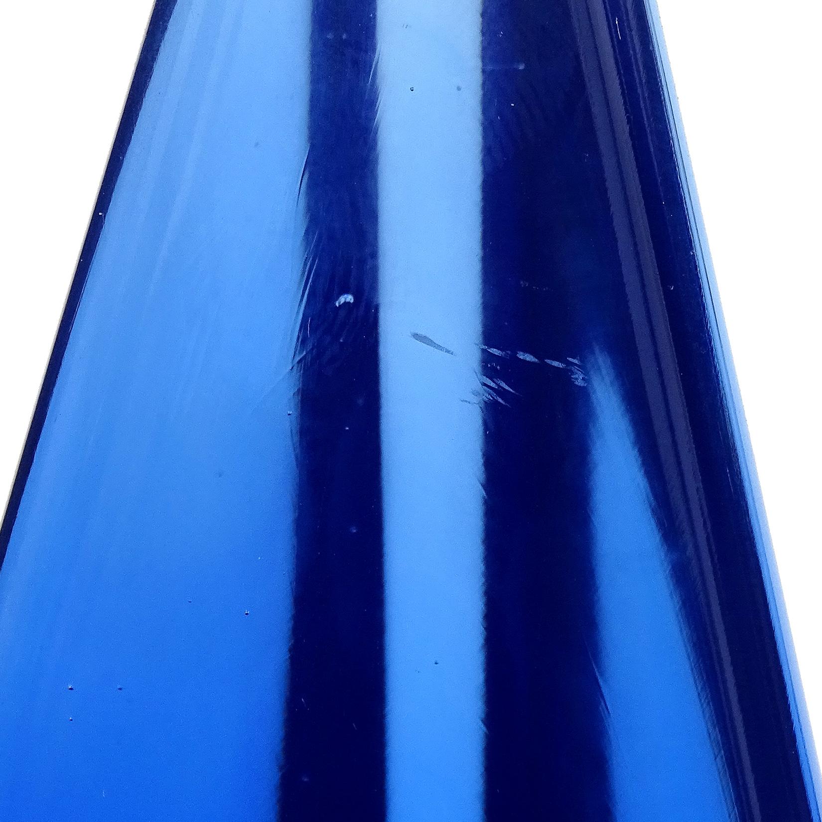 Hand-Crafted Archimede Seguso Murano Cobalt Blue Italian Art Glass Obelisk Pyramid Sculpture