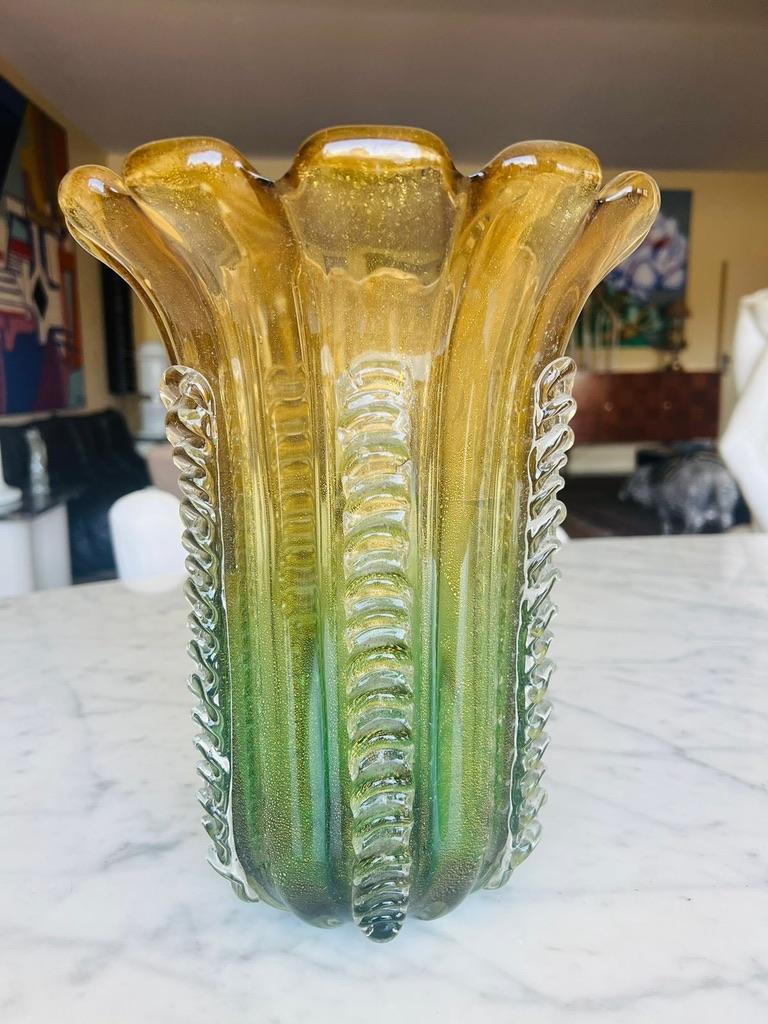International Style Archimede Seguso Murano glass bicolor with applications and gold 1950 vase. For Sale