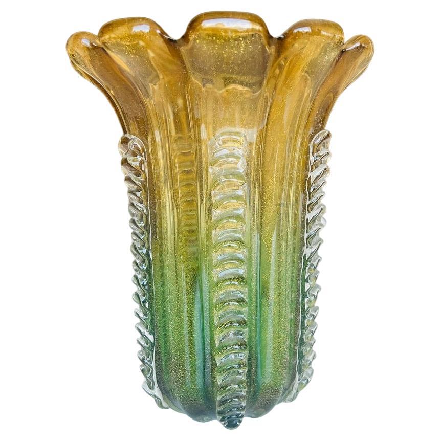 Archimede Seguso Murano glass bicolor with applications and gold 1950 vase. For Sale