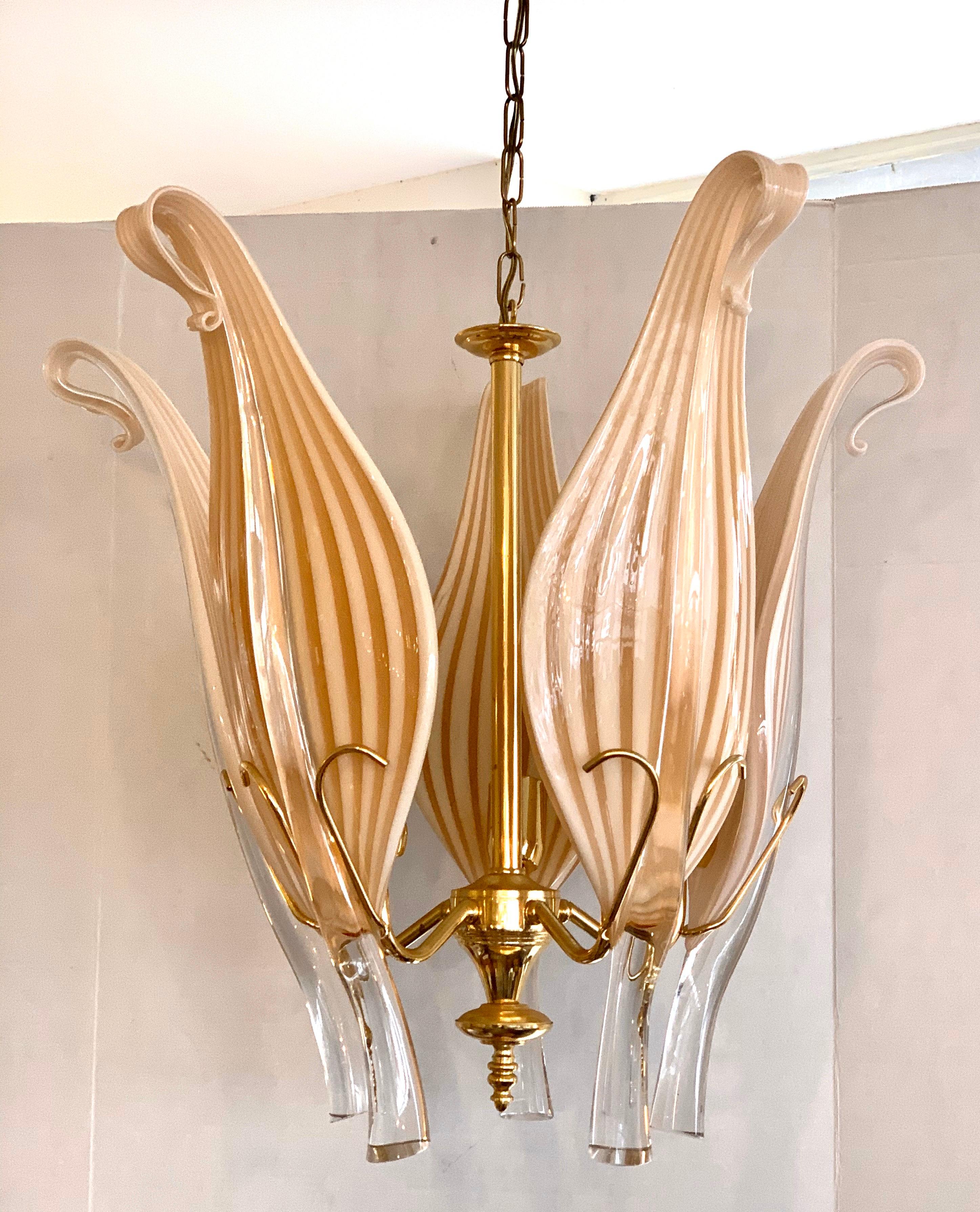 Exquisite Archimede Seguso vintage Murano glass chandelier with delicately hand crafted cattail glass 