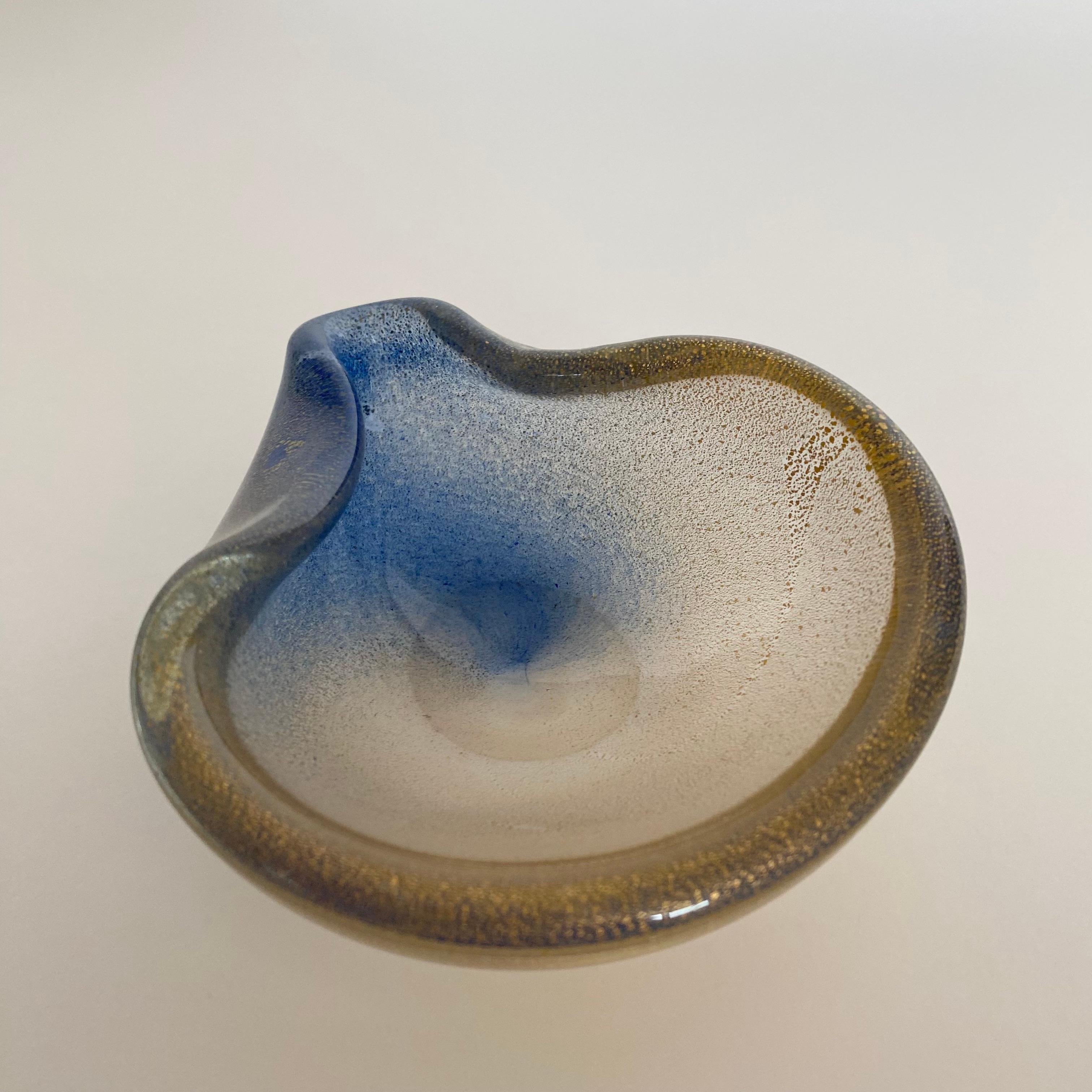 Hand-Crafted ARCHIMEDE SEGUSO Murano Glass NESTING BOWLS Polveri Series BLUE Set of 2 For Sale