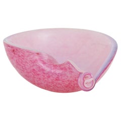 Archimede Seguso - Bol en verre de Murano opalescent rose et blanc en forme de coquillage, Italie, annes 1960