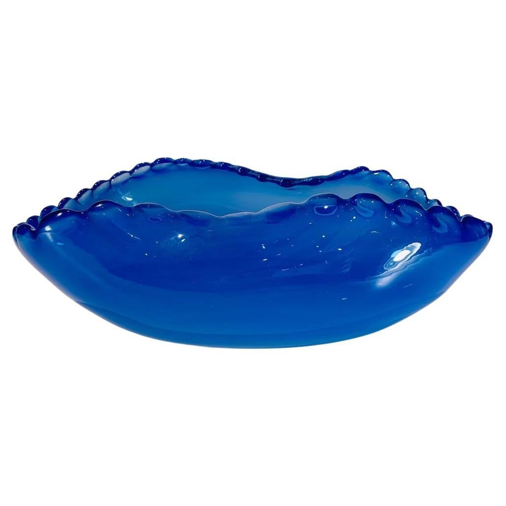 Archimede Seguso Murano glass "Opalino" circa 1950 bowl.