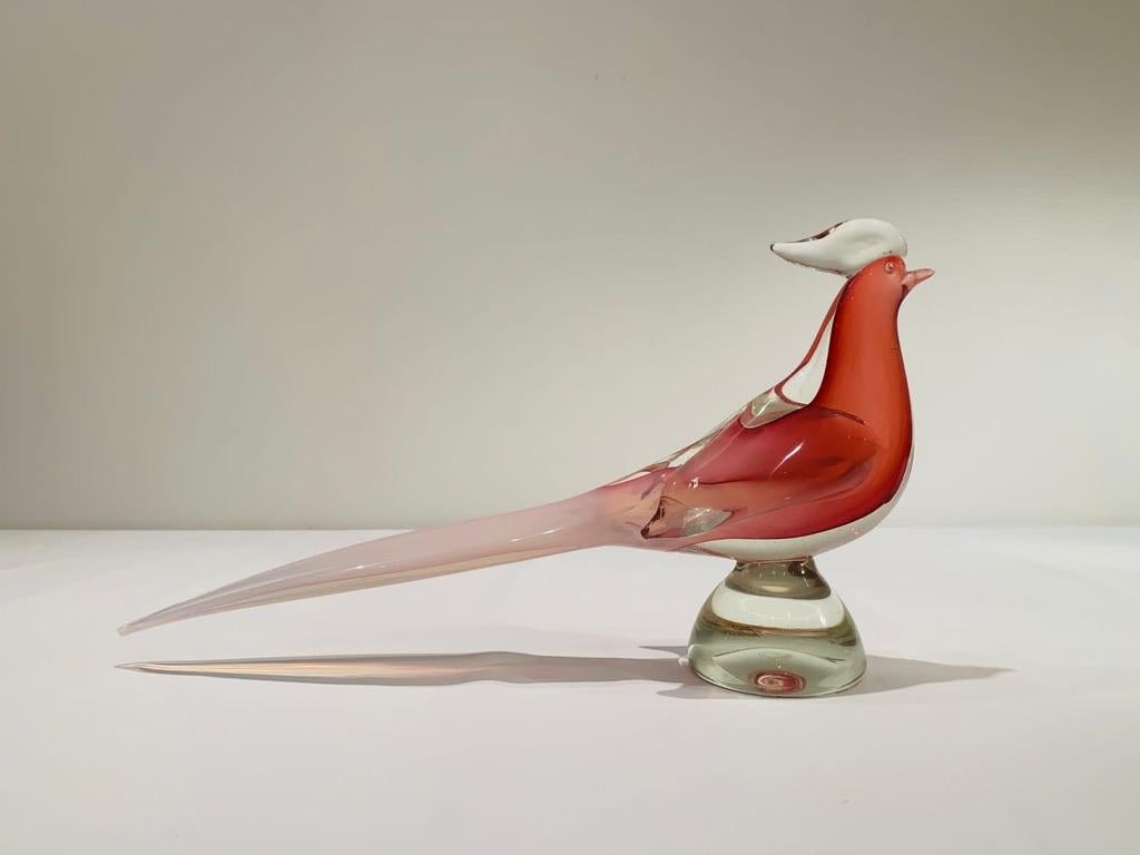 Appliqué Archimede Seguso Murano glass pink c 1950 big pheasant. For Sale