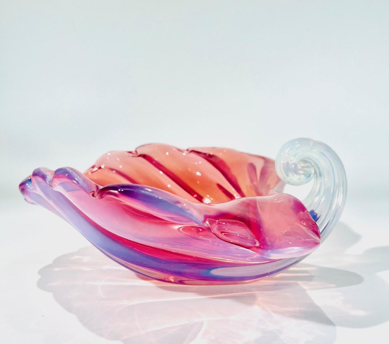 Mid-20th Century Archimede Seguso Murano Glass Pink Opaline Cornucopia circa 1950 For Sale