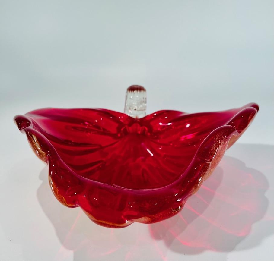 International Style Archimede Seguso Murano glass with gold cornucopia rubi costolato circa 1950 For Sale