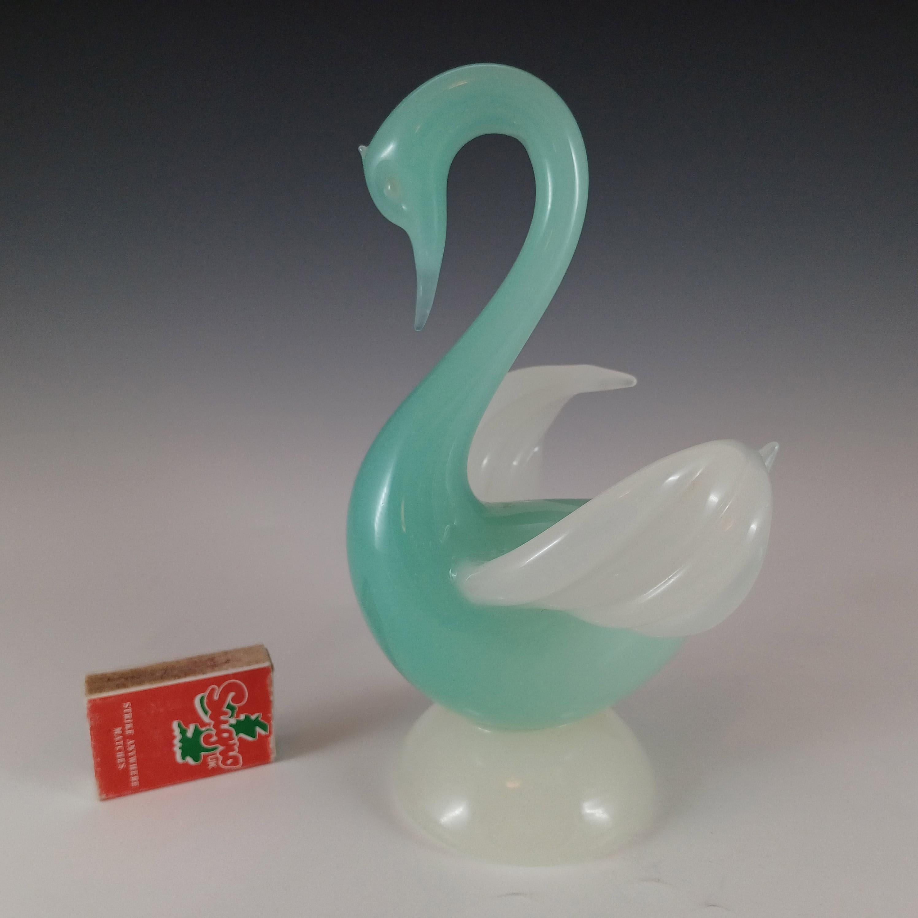 Archimede Seguso Murano Green Alabastro Glass Swan Sculpture For Sale 1