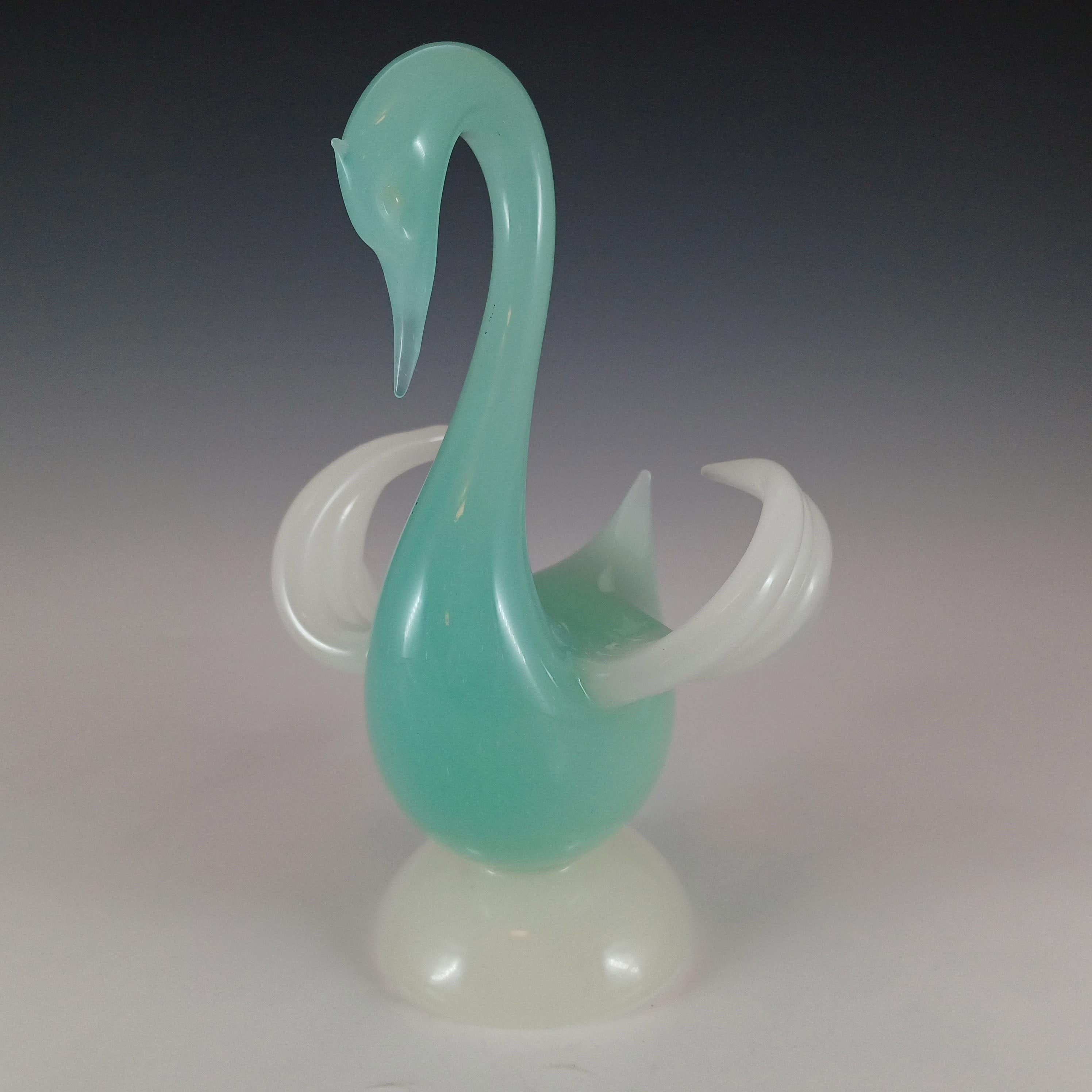 Mid-20th Century Archimede Seguso Murano Green Alabastro Glass Swan Sculpture For Sale