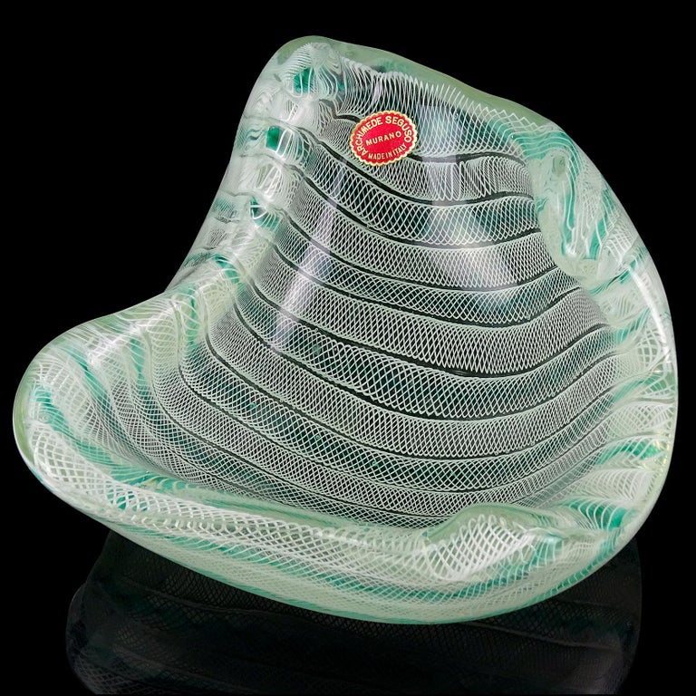 Hand-Crafted Archimede Seguso Murano Green White Zanfirico Ribbons Italian Art Glass Bowl For Sale