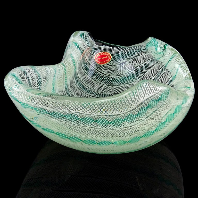 Archimede Seguso Murano Green White Zanfirico Ribbons Italian Art Glass Bowl In Good Condition For Sale In Kissimmee, FL