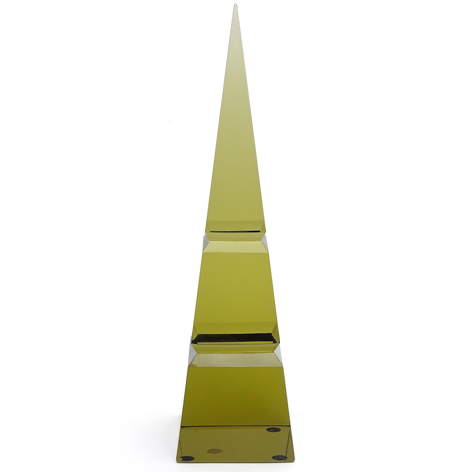 Mid-Century Modern Archimede Seguso Murano Olive Green Italian Art Glass Obelisk Pyramid Sculpture