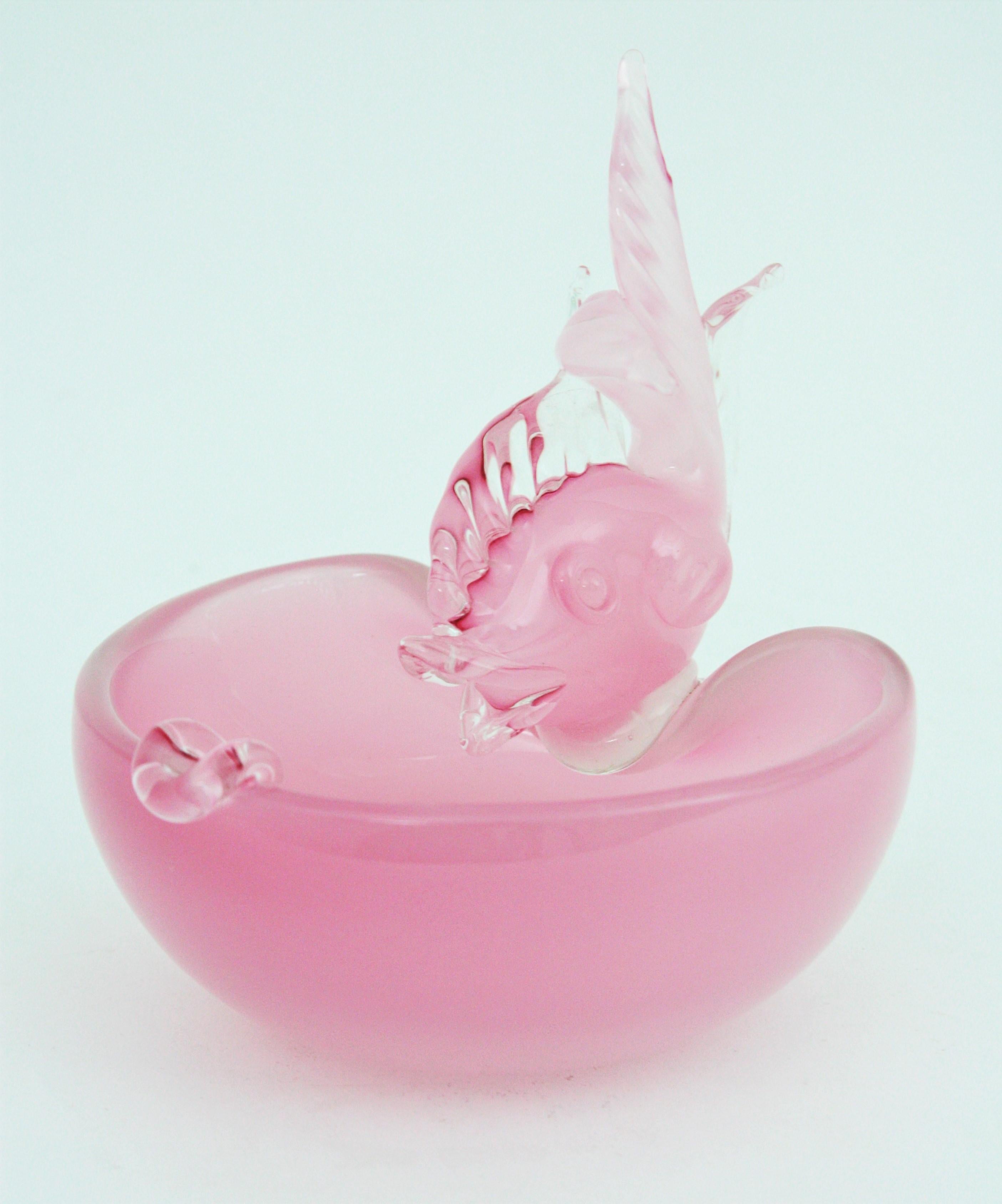 Archimede Seguso Murano Opal Pink Alabastro Fish Bowl or Ashtray, Italy, 1950s For Sale 4
