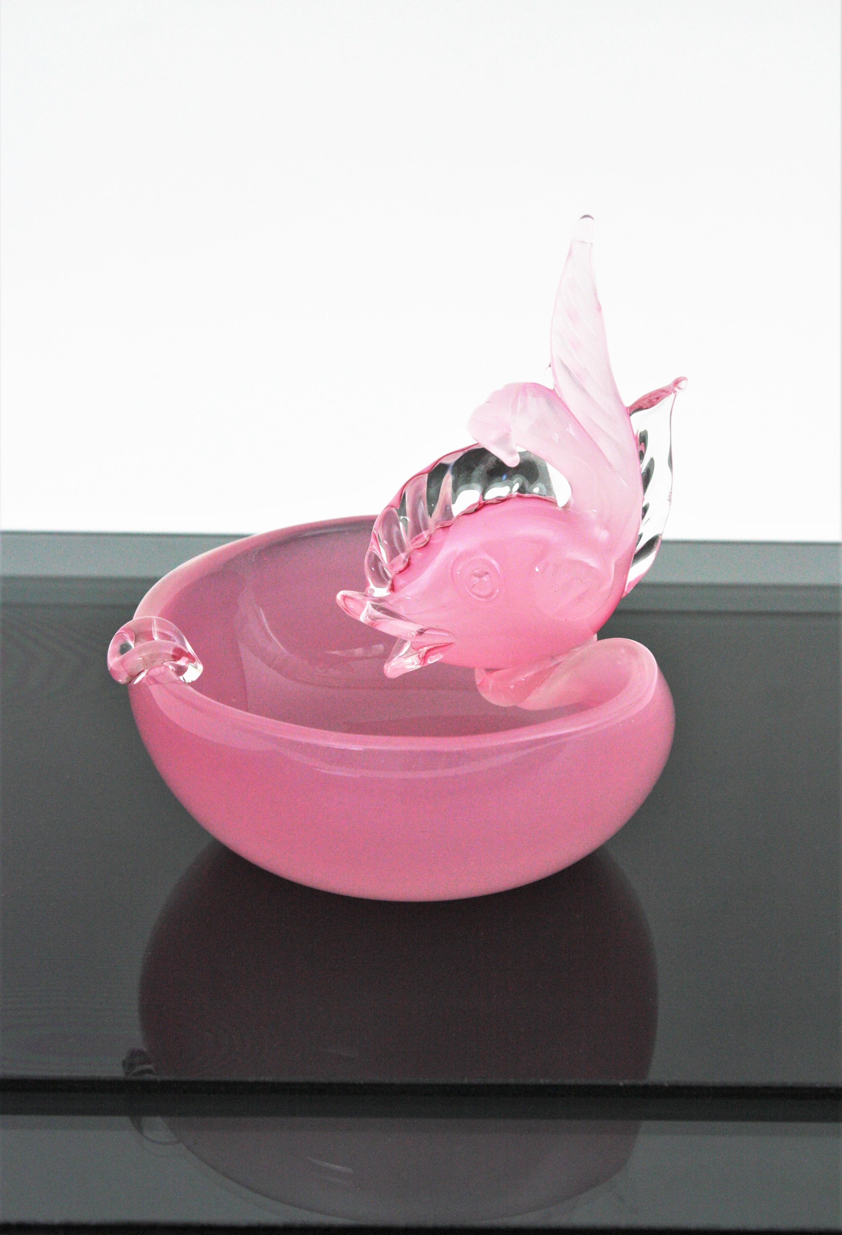 Italian Archimede Seguso Murano Opal Pink Alabastro Fish Bowl or Ashtray, Italy, 1950s For Sale