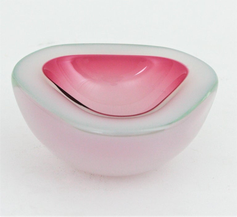 Mid-Century Modern Archimede Seguso Murano Opal Pink Alabastro Triangle Geode Art Glass Bowl For Sale