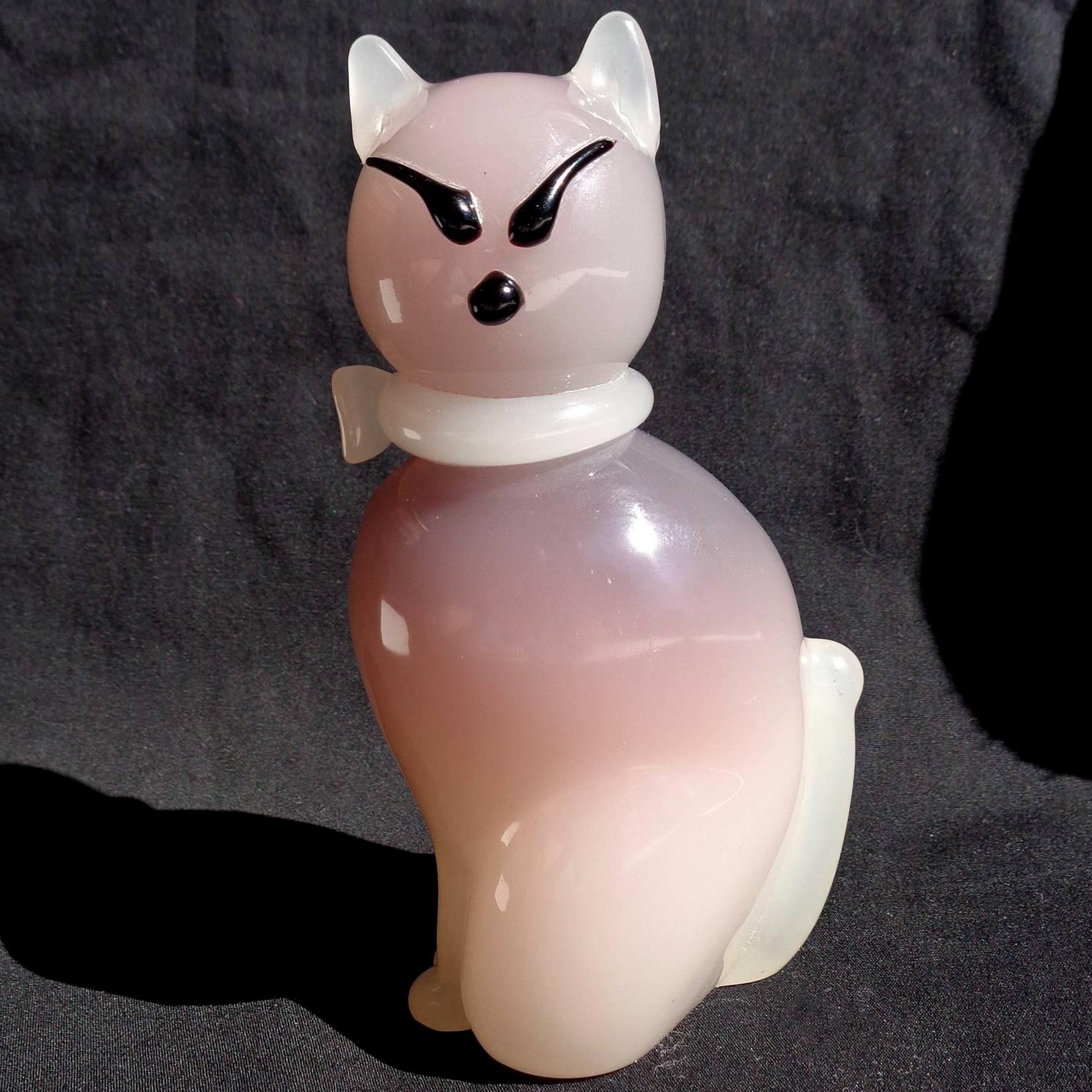 Beautiful vintage Murano hand blown opalescent white over purple Italian art glass kitty cat figurine or sculpture. Documented to designer Archimede Seguso, with partial 