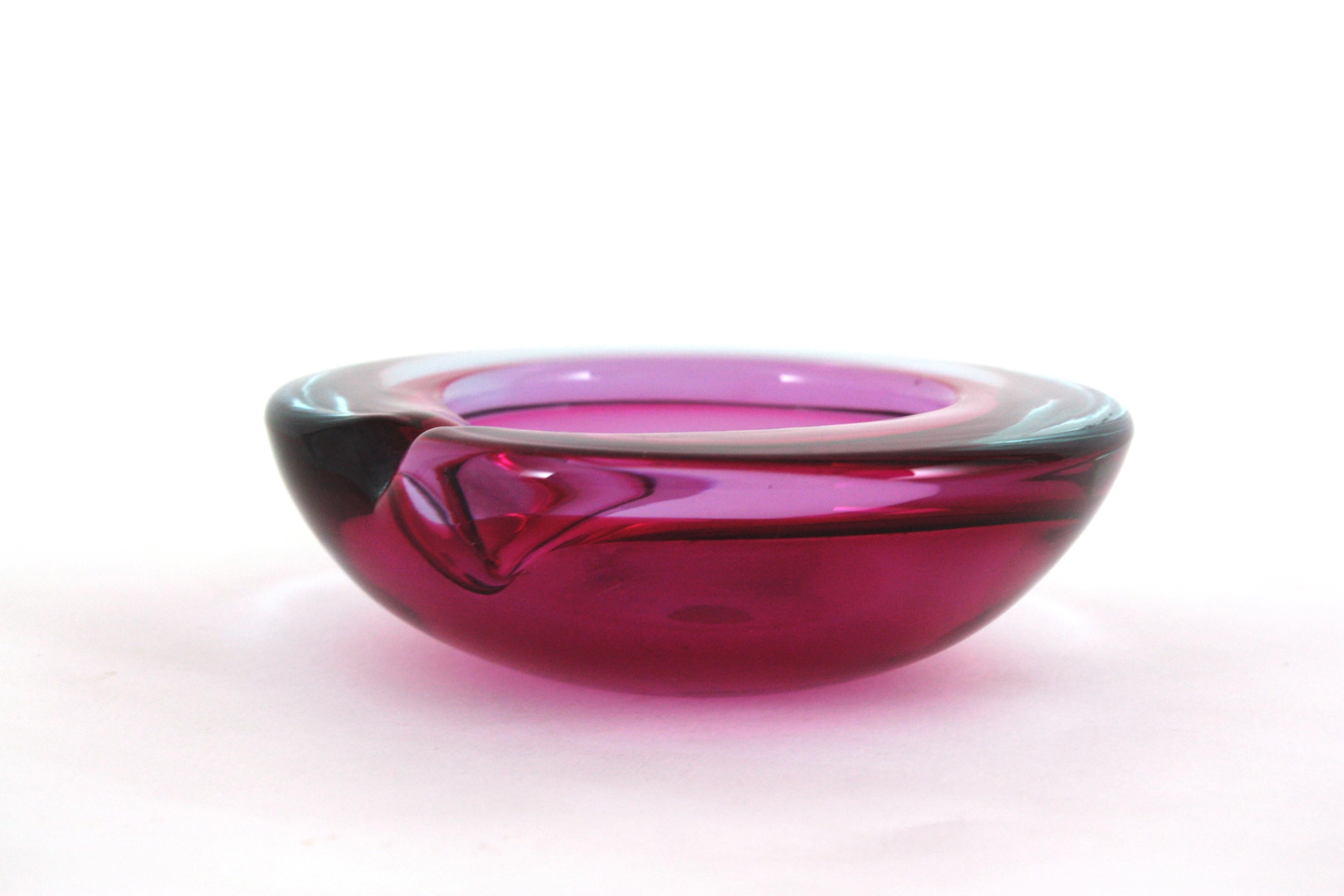 20th Century Archimede Seguso Murano Pink Fuchsia Sommerso Art Glass Bowl / Ashtray For Sale
