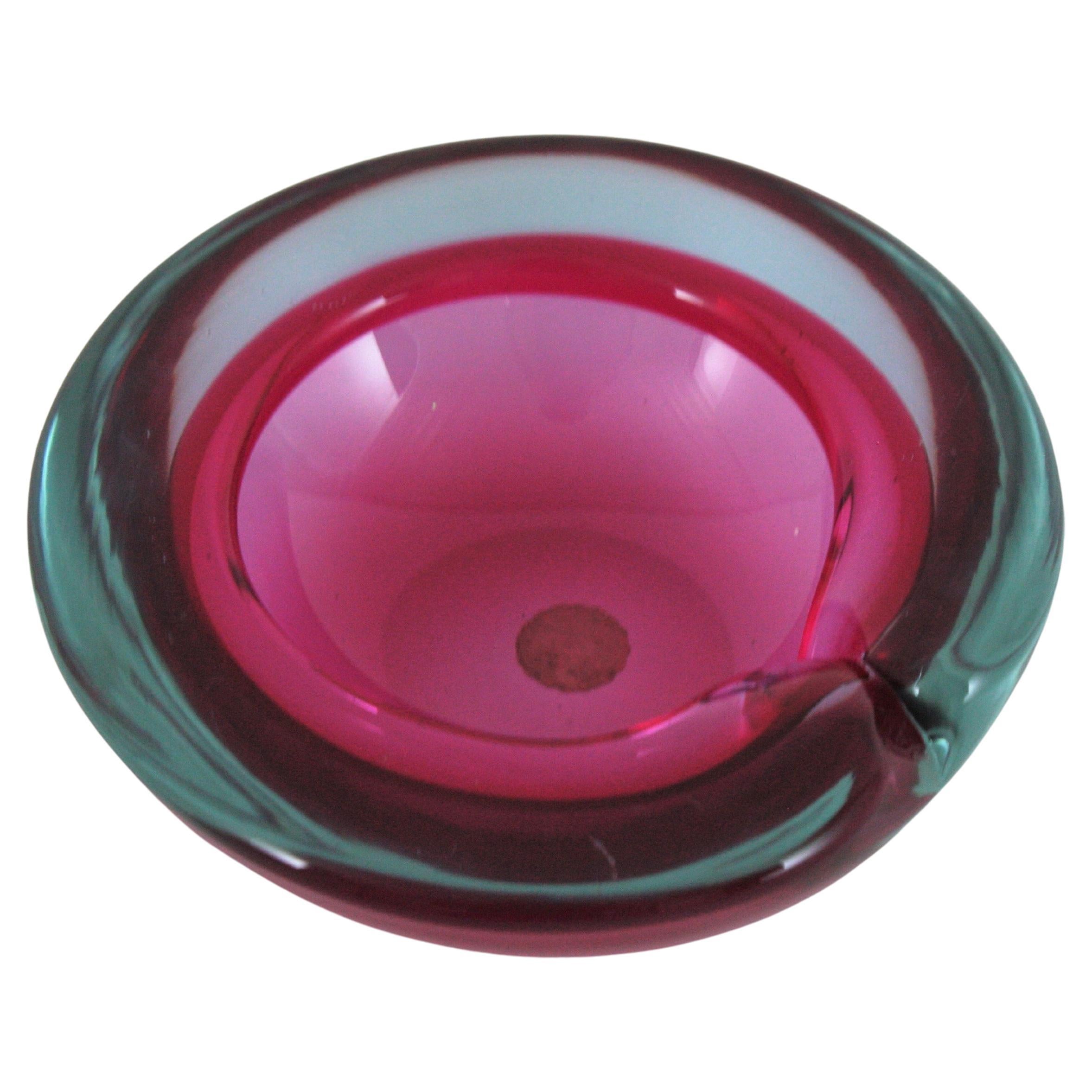 Archimede Seguso Murano Pink Fuchsia Sommerso Art Glass Bowl / Ashtray