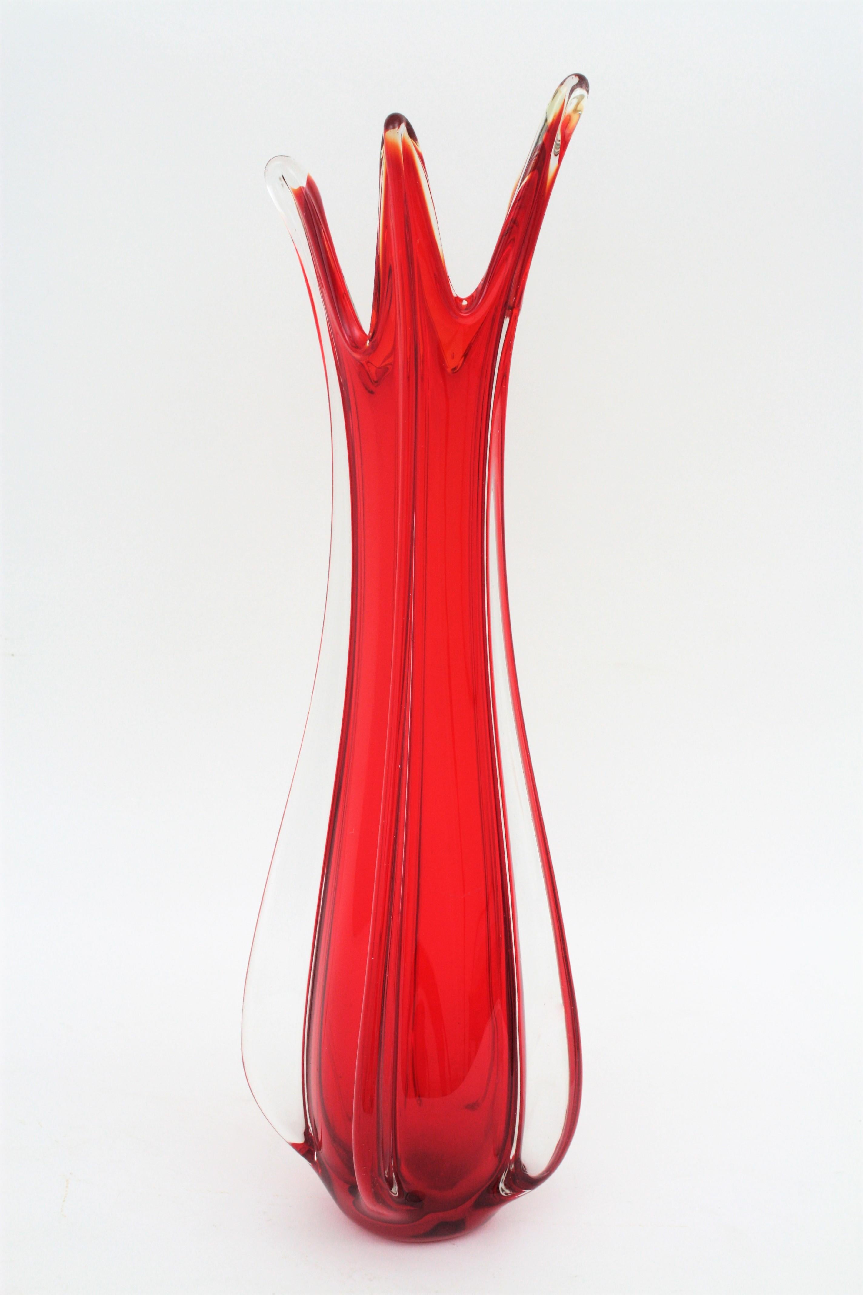 Archimede Seguso Murano Red and Clear Glass Large Scale Vase, 1950s 3
