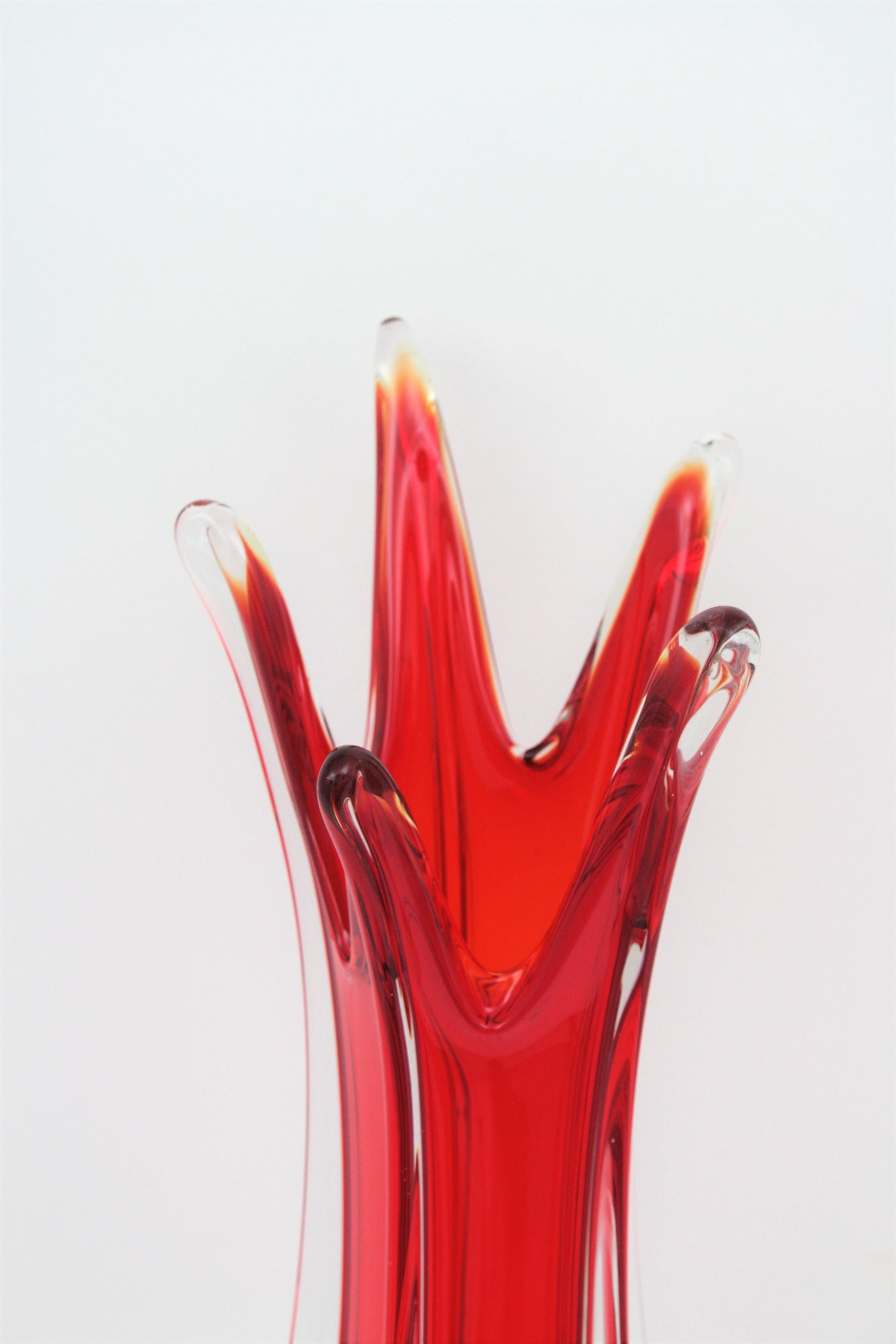 Archimede Seguso Murano Red and Clear Glass Large Scale Vase, 1950s 5