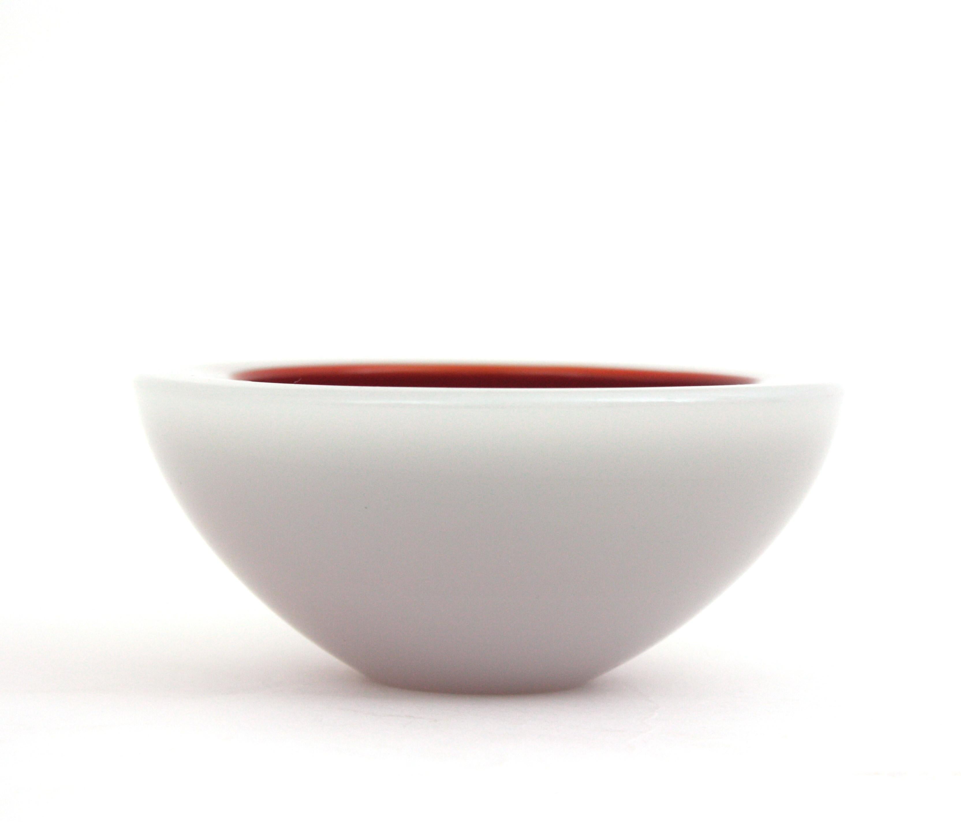 Archimede Seguso Murano Red White Alabastro Round Geode Art Glass Bowl For Sale 3