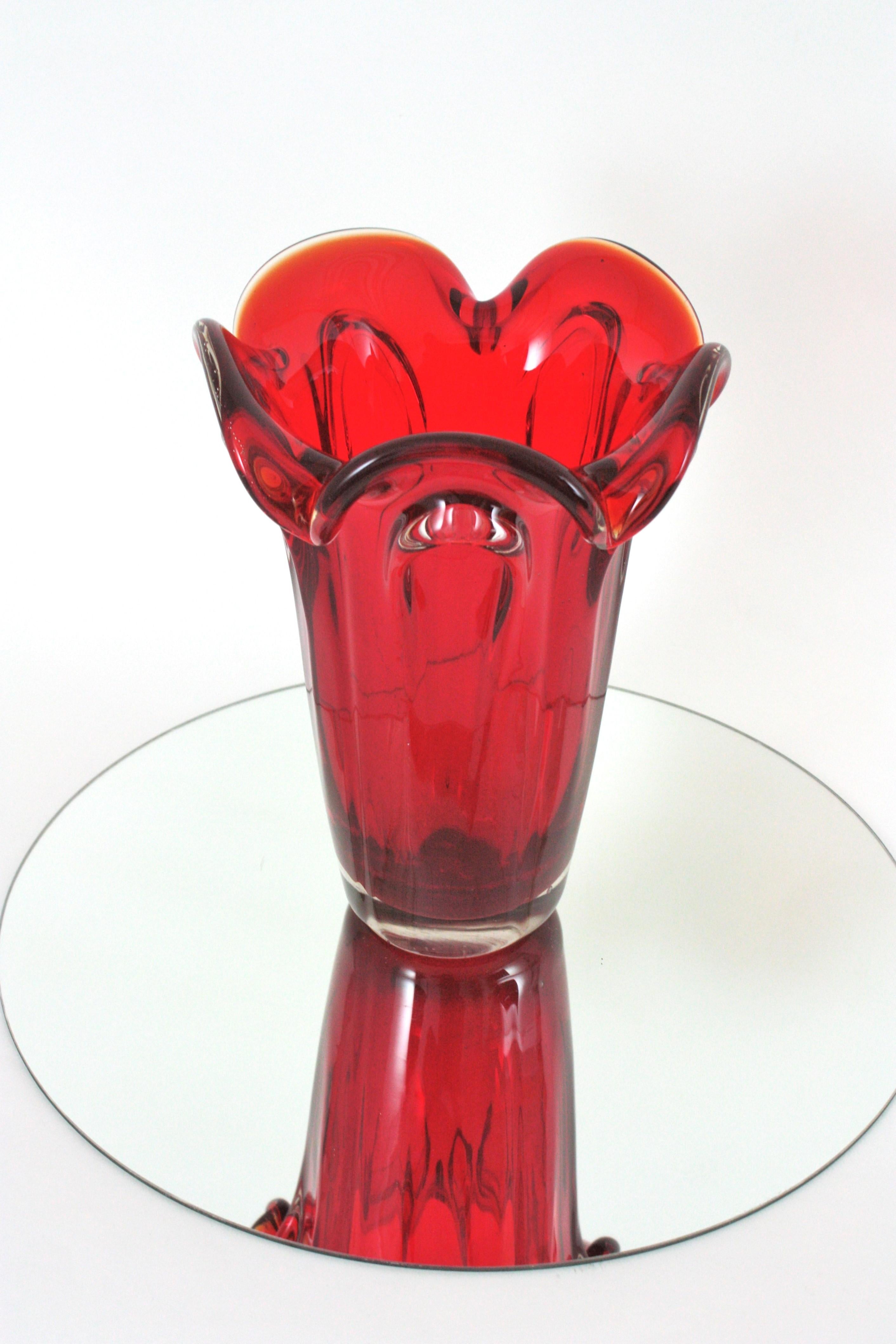 Archimede Seguso Murano Ruby Red Sommerso Glass Vase For Sale 2