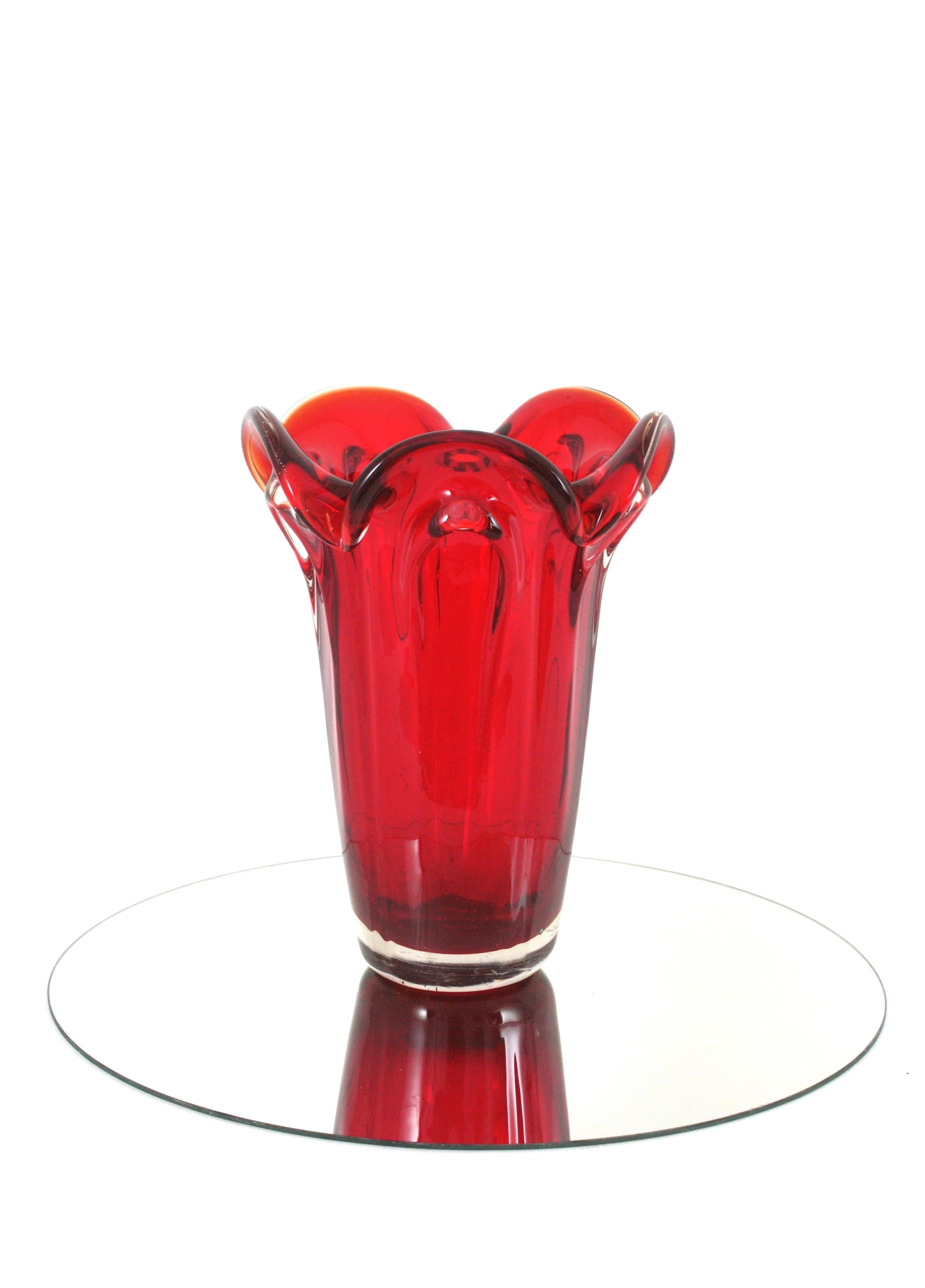 Mid-Century Modern Archimede Seguso Murano Ruby Red Sommerso Glass Vase For Sale