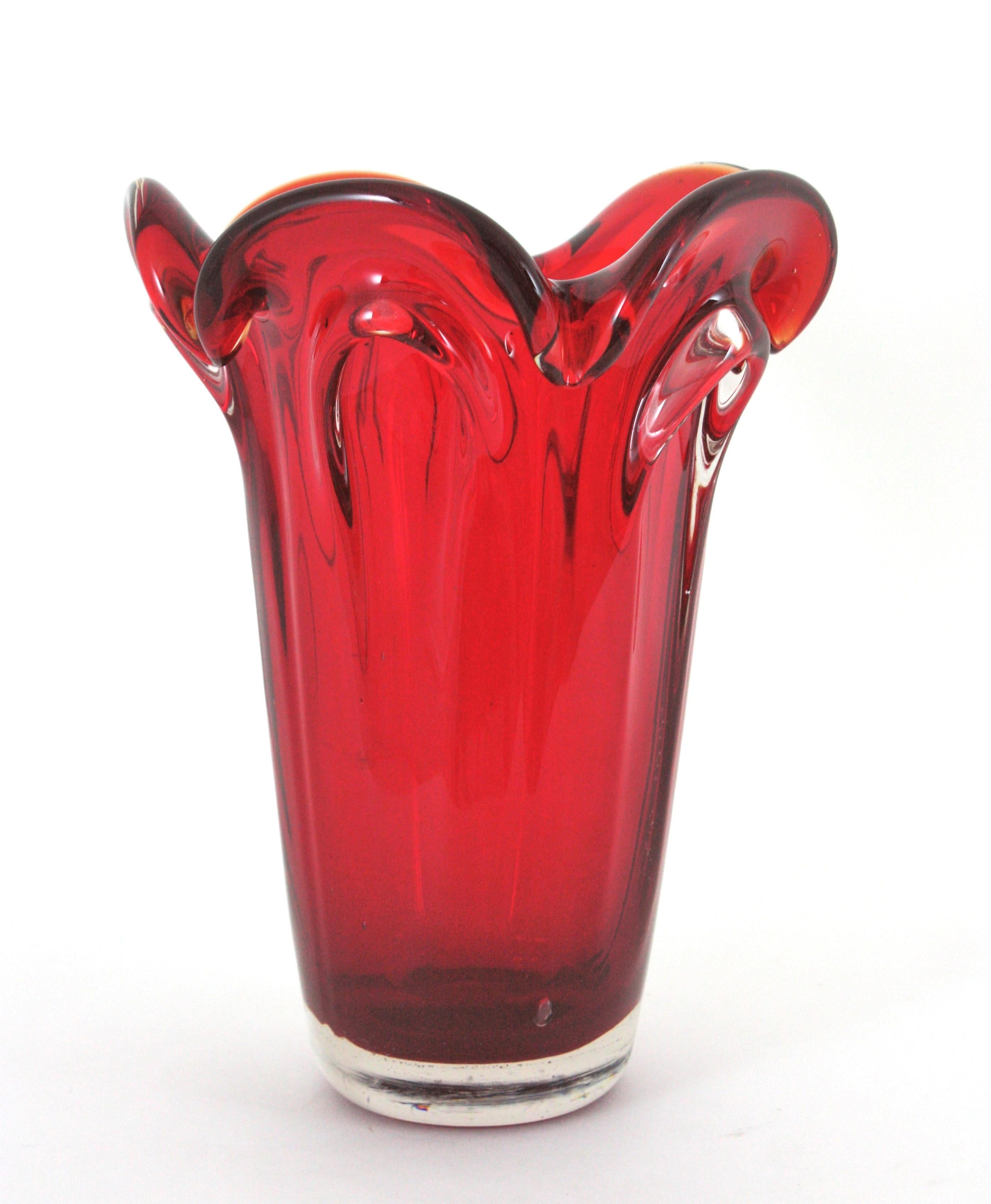 Archimede Seguso Murano Ruby Red Sommerso Glass Vase For Sale 1