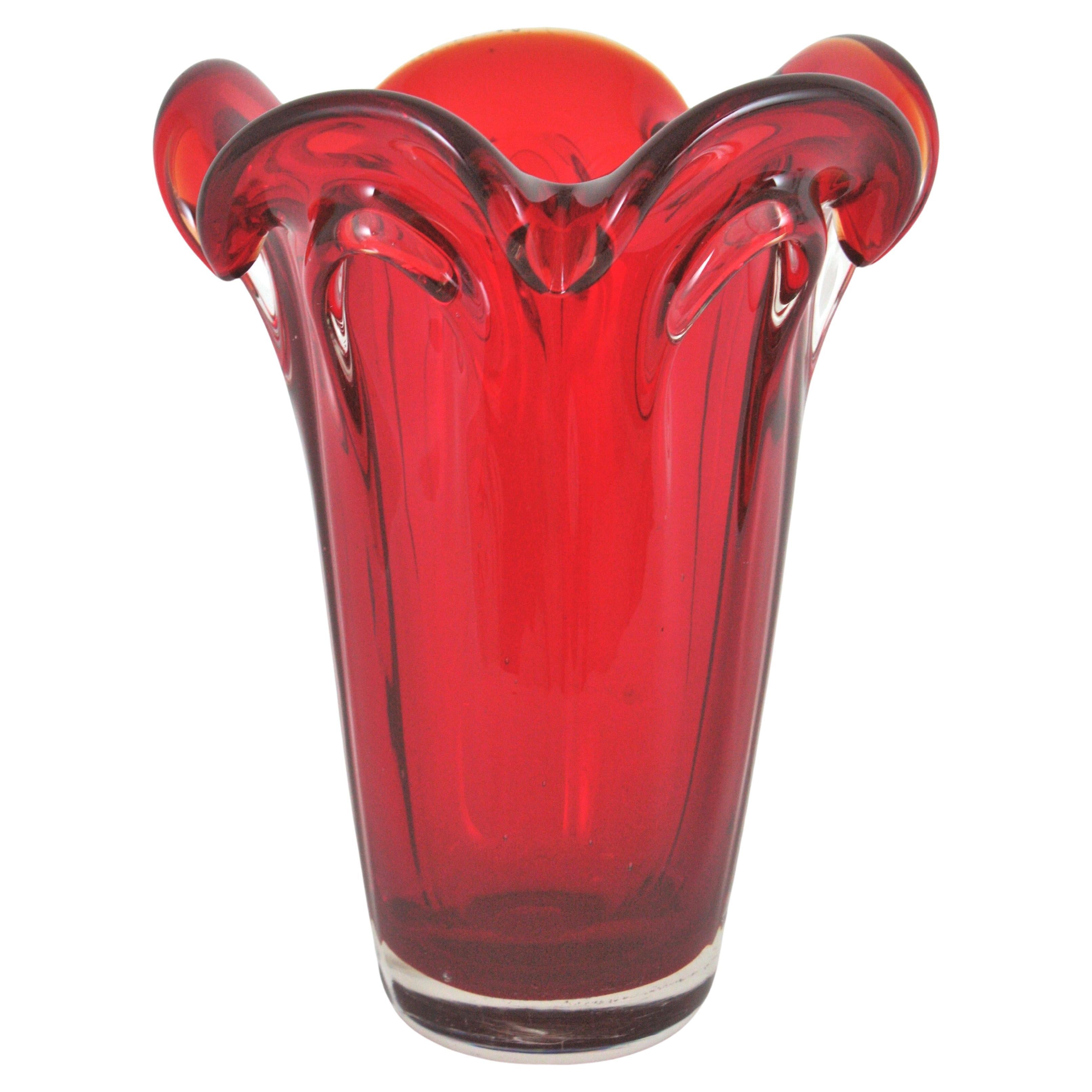 Archimede Seguso Jarrón de cristal de Murano rojo rubí Sommerso