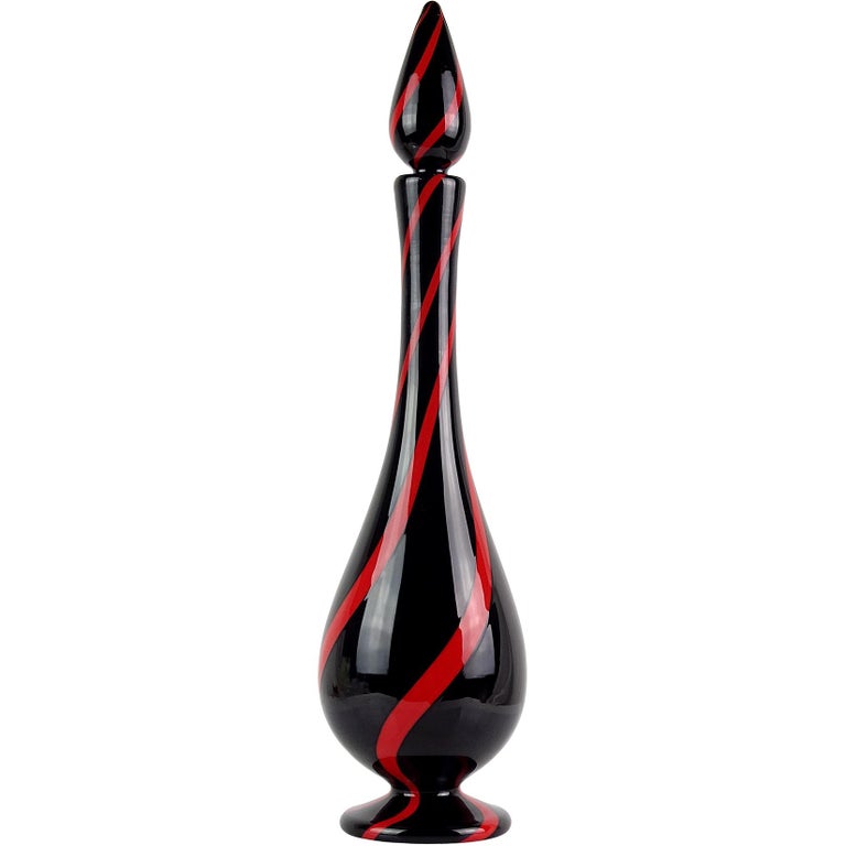 Archimede Seguso Murano Signed Black Red Italian Art Glass Bottle Decanter In Good Condition For Sale In Kissimmee, FL