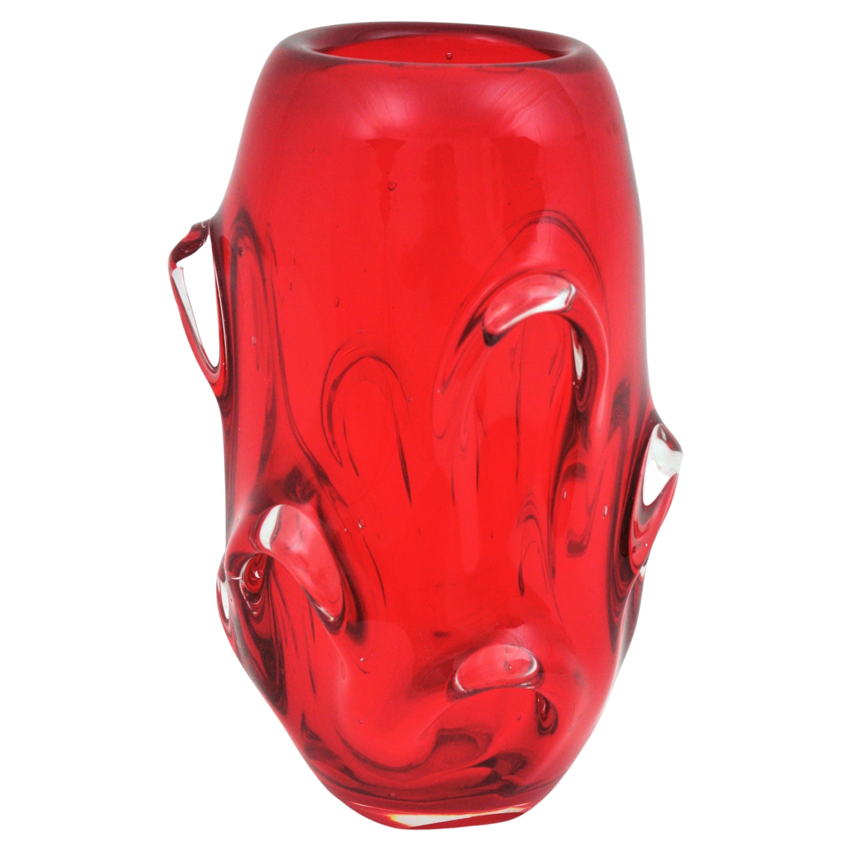 Archimede Seguso Murano Sommerso Red Clear Art Glass Vase, 1960s