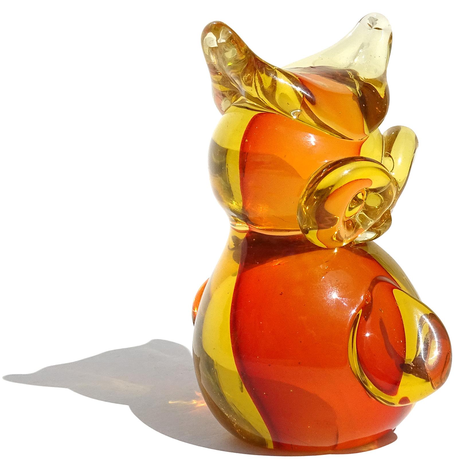 Archimede Seguso Murano Sommerso Red Orange Italian Art Glass Owl Bird Figurine In Good Condition For Sale In Kissimmee, FL