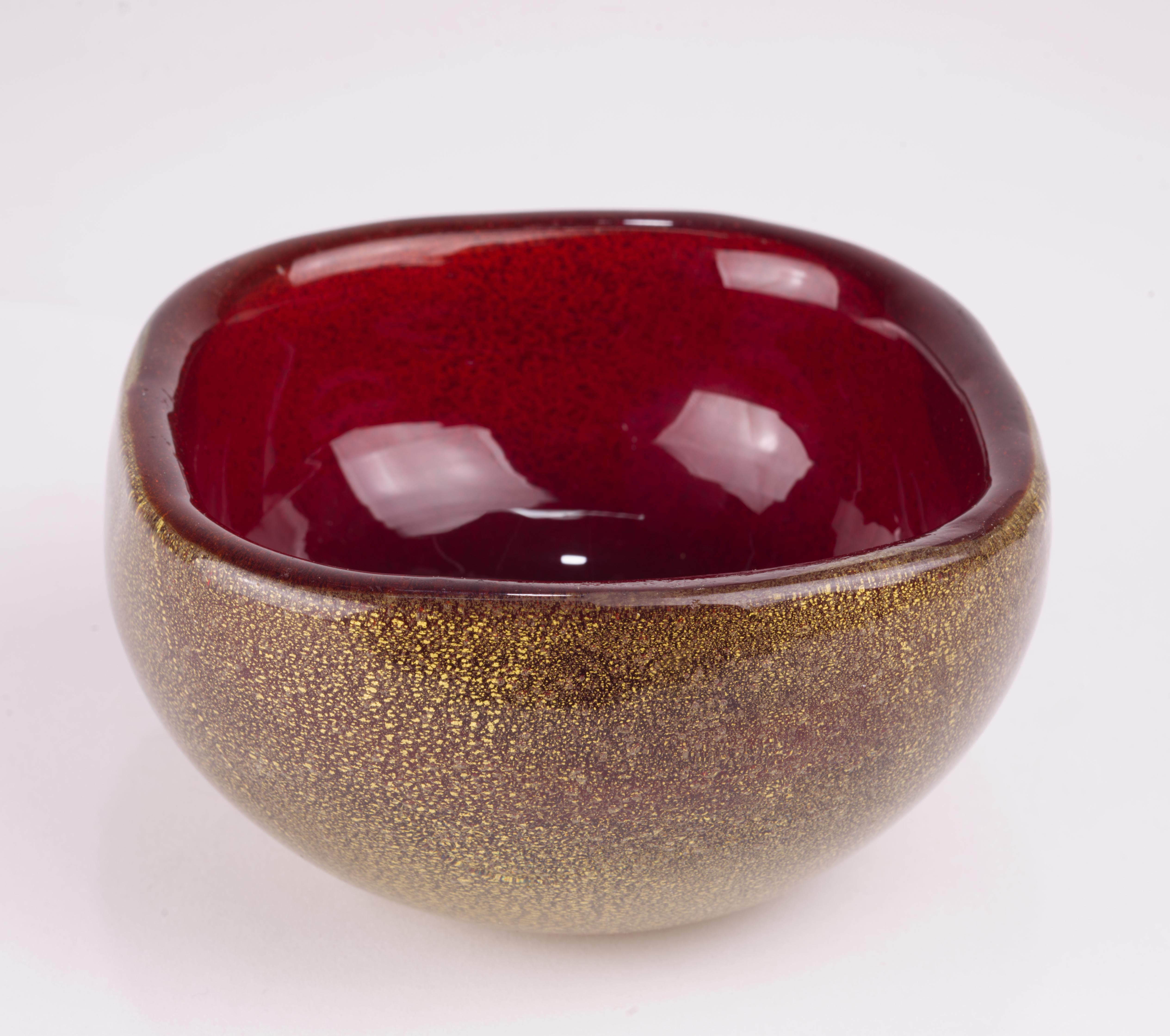 Mid-Century Modern Archimede Seguso Murano Square Polveri Bowl Red with Gold Glass 1950s For Sale