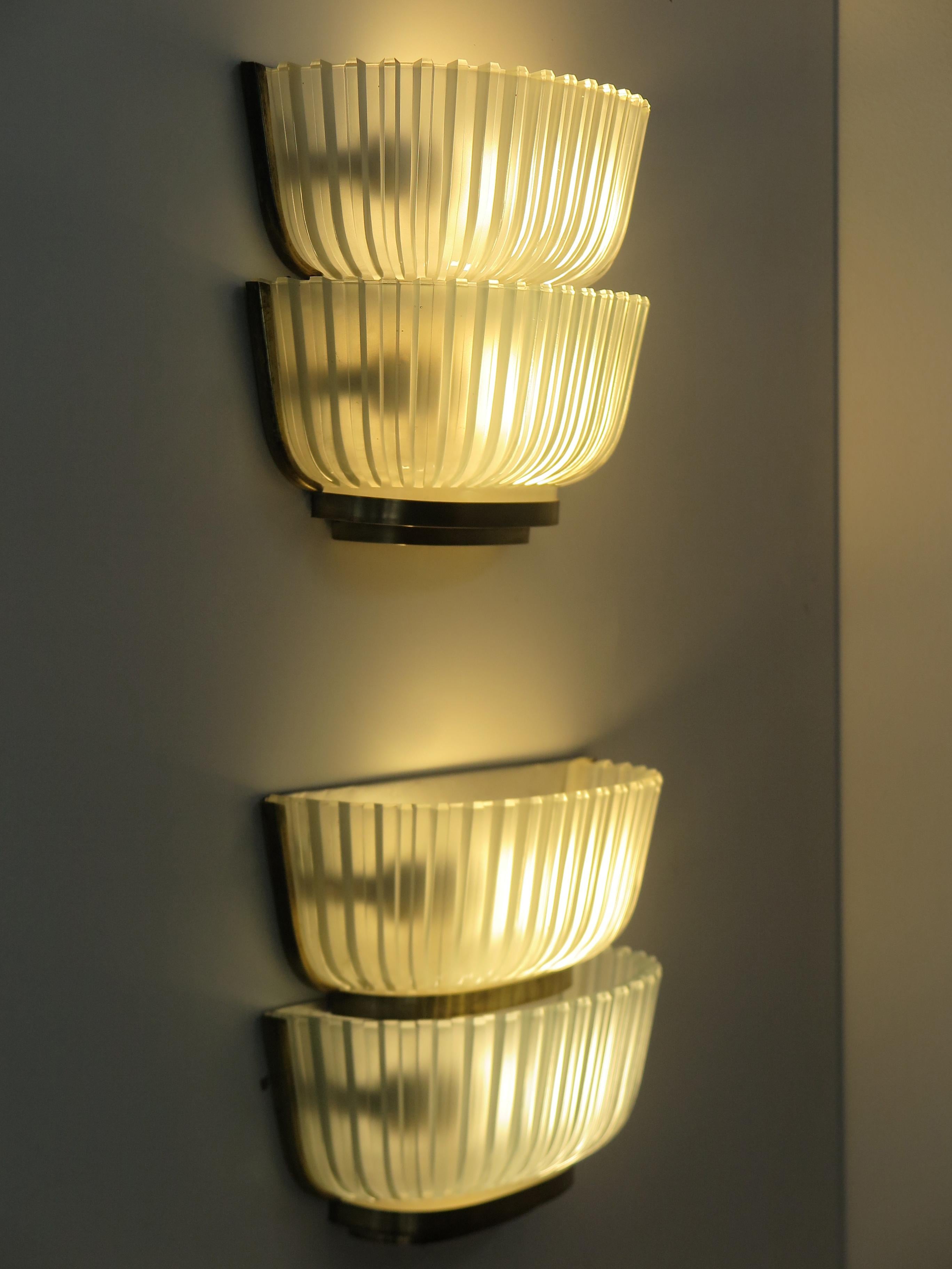 Archimede Seguso Murano Venecia Apliques de latón y cristal italianos de mediados de siglo 1950 Moderno de mediados de siglo en venta