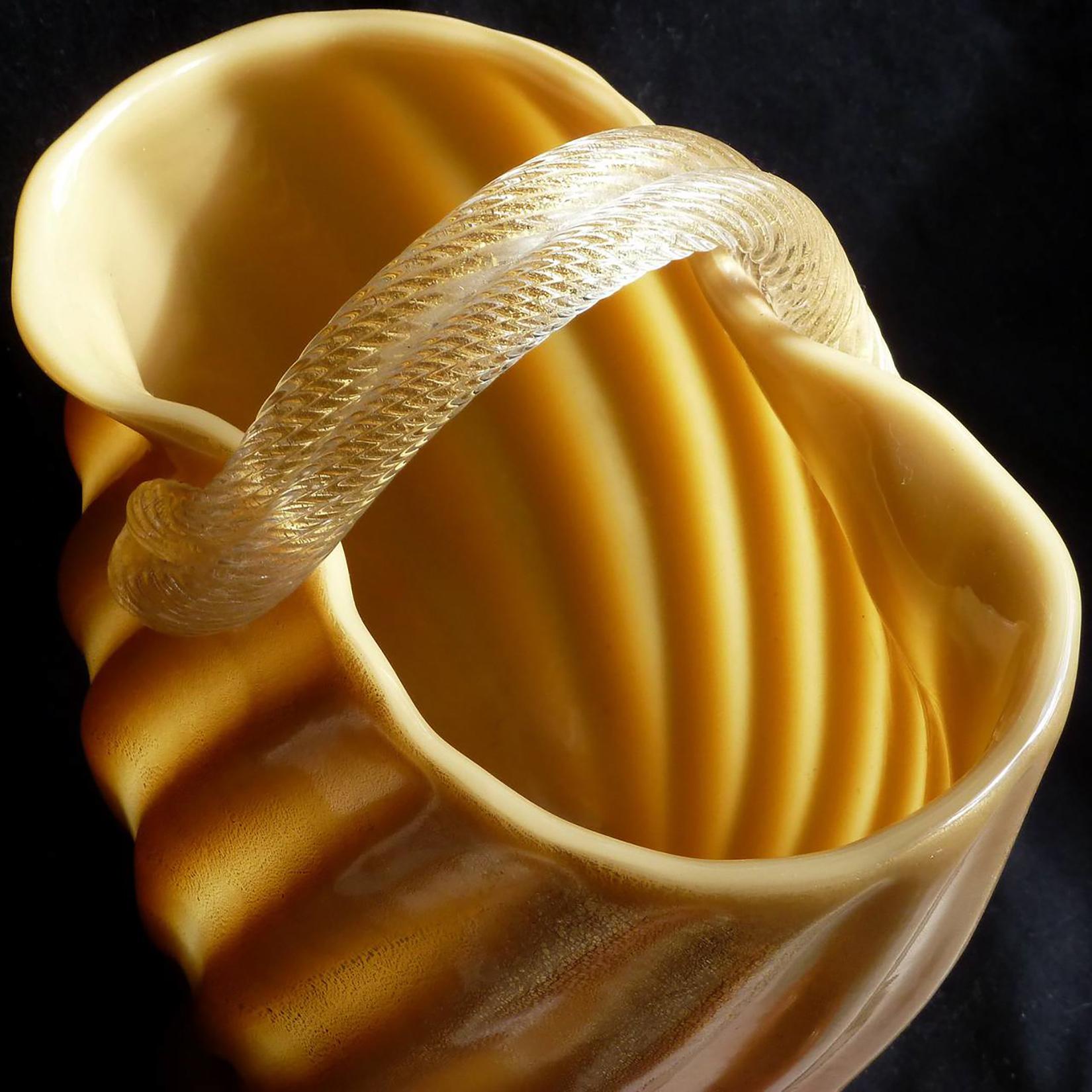 Hand-Crafted Archimede Seguso Murano Yellow Gold Flecks Italian Art Glass Flower Basket Vase
